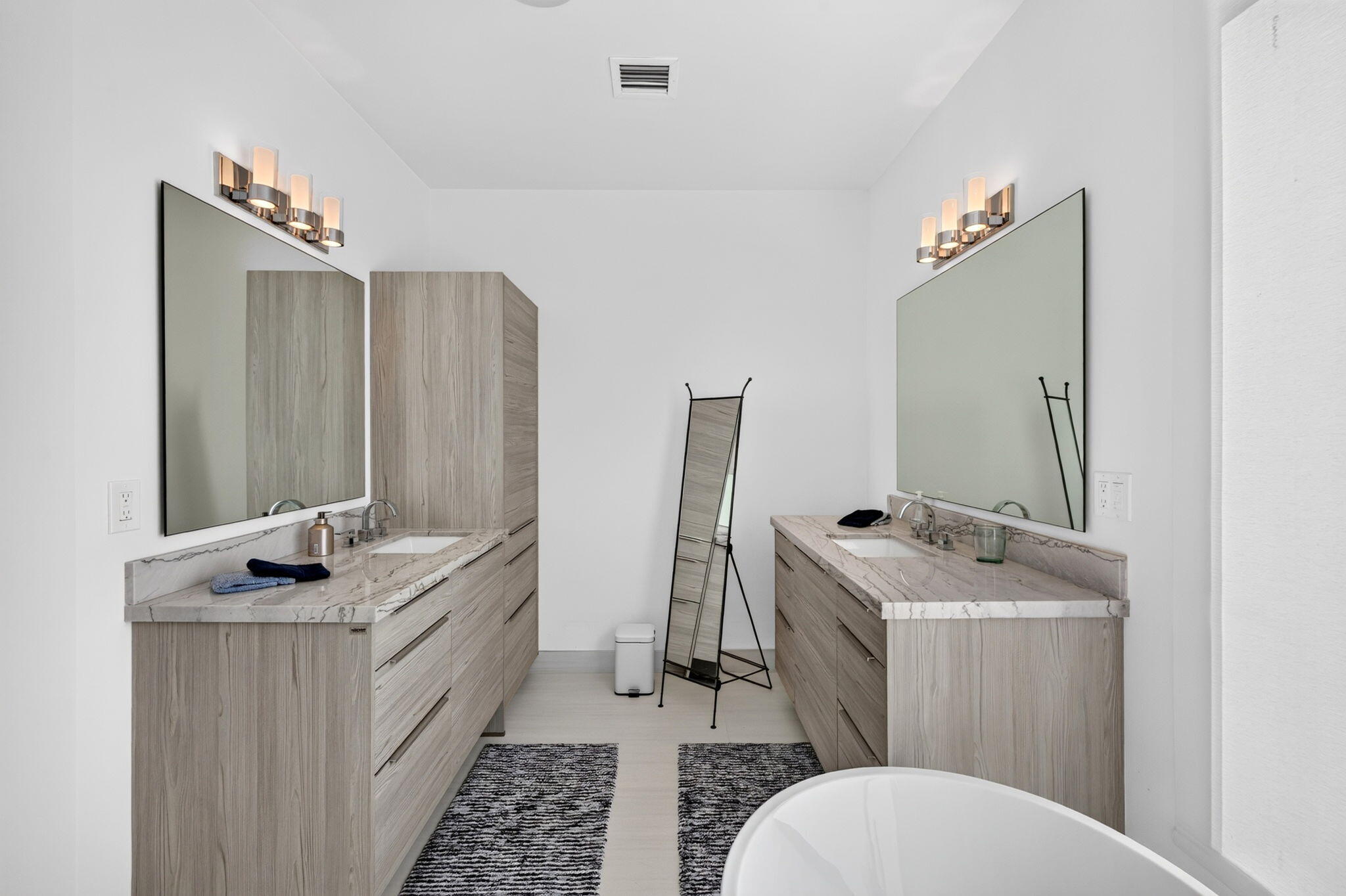 244 Garden, Lauderdale By The Sea FL 33308