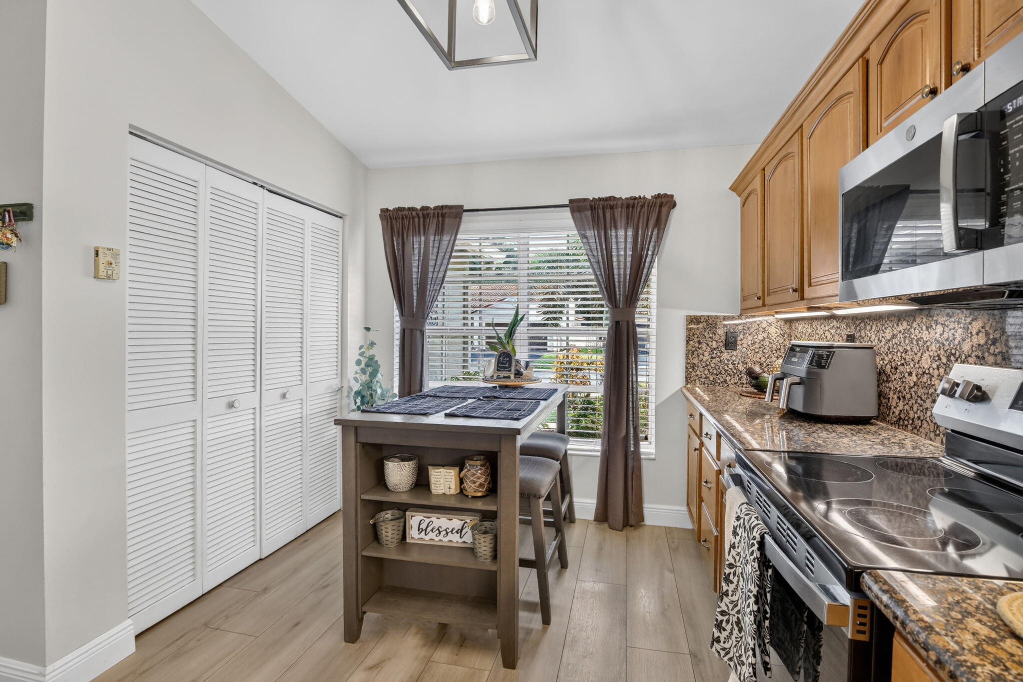 13174 NW 11TH, Sunrise FL 33323