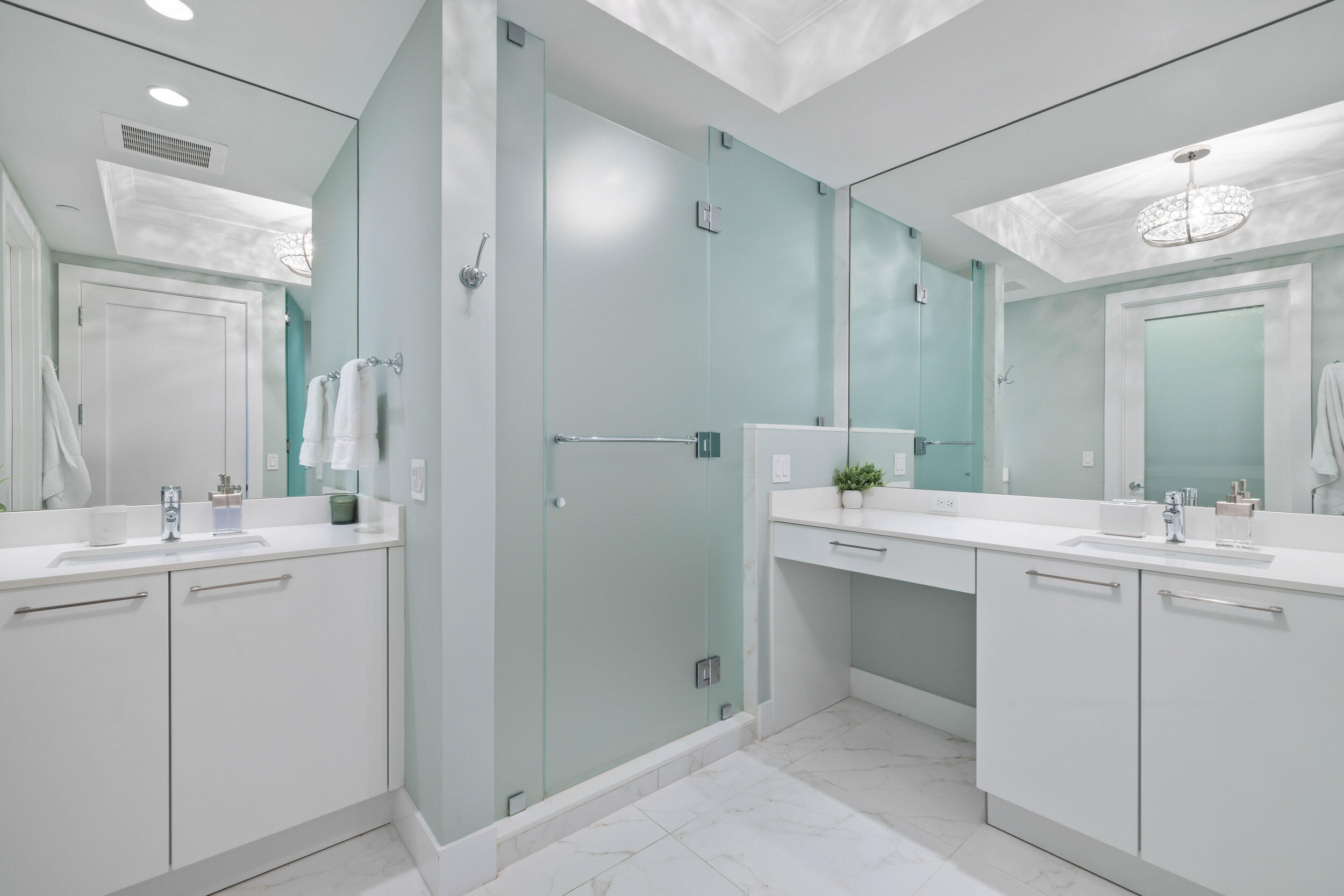 2 WATER CLUB #1003, North Palm Beach FL 33408