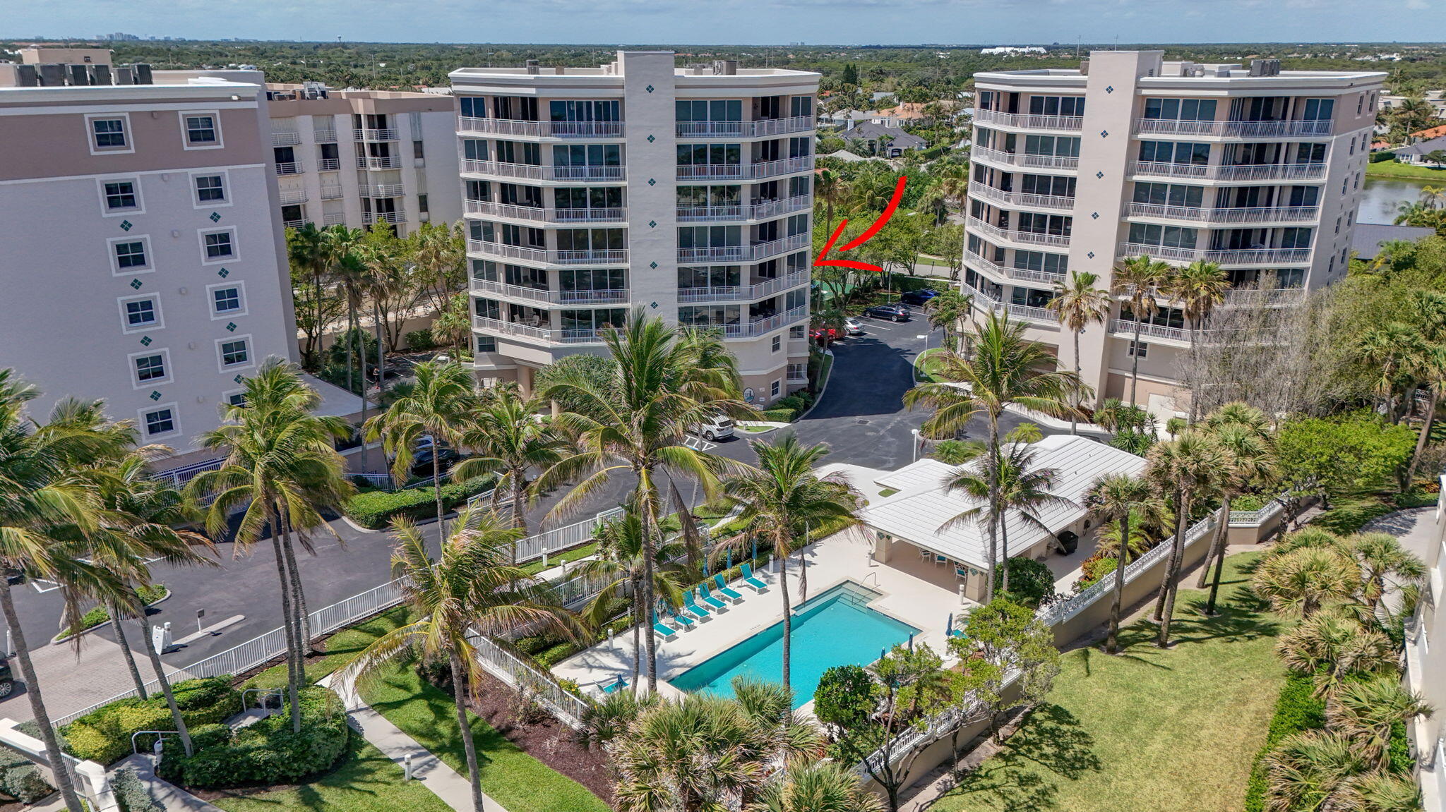 1660 S Highway A1A (Incl. separate deeded guest suite) #222, Jupiter FL 33477