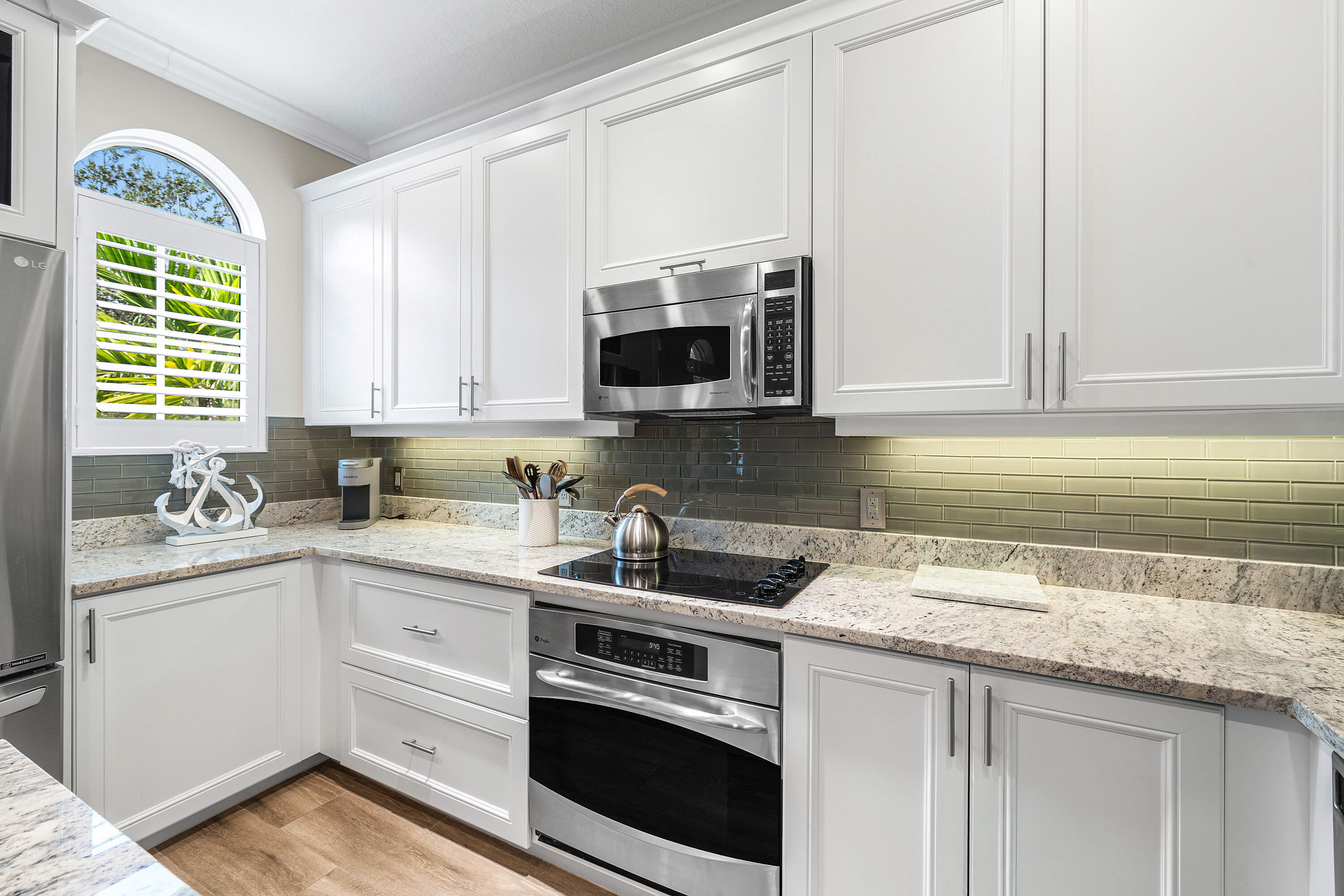 813 Estancia, Boynton Beach FL 33435