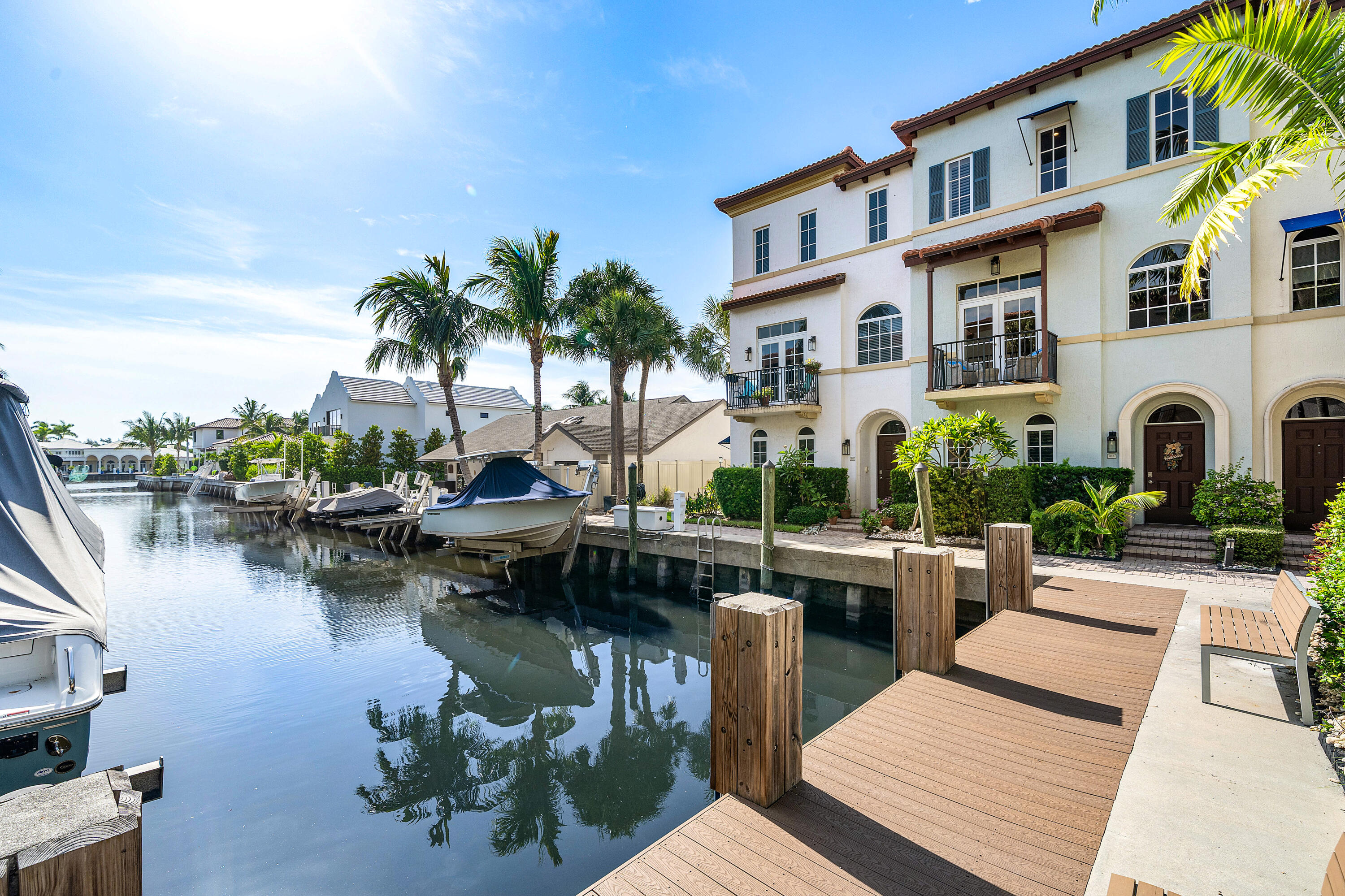 813 Estancia, Boynton Beach FL 33435