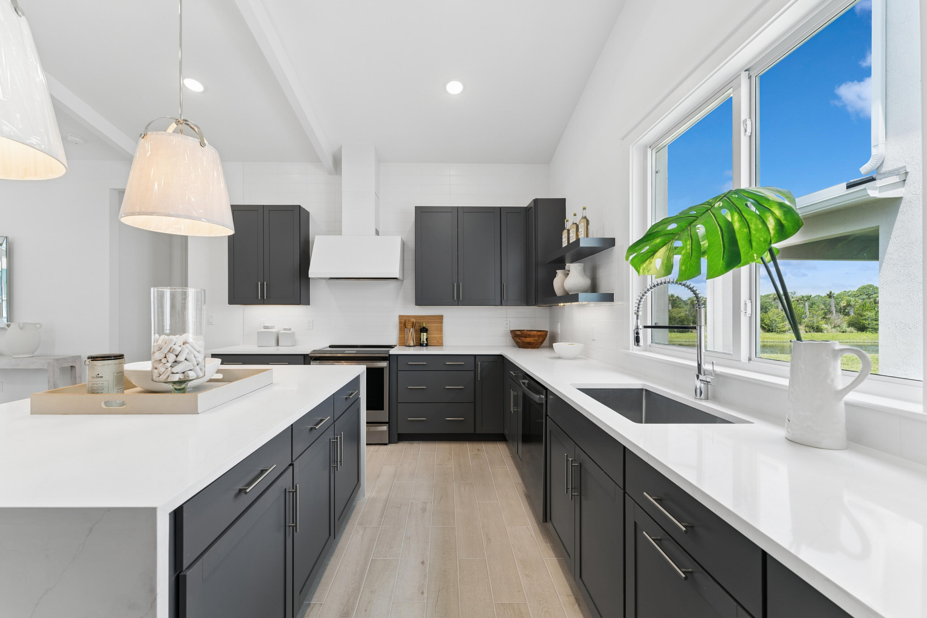158 Parkside #15, Royal Palm Beach FL 33414
