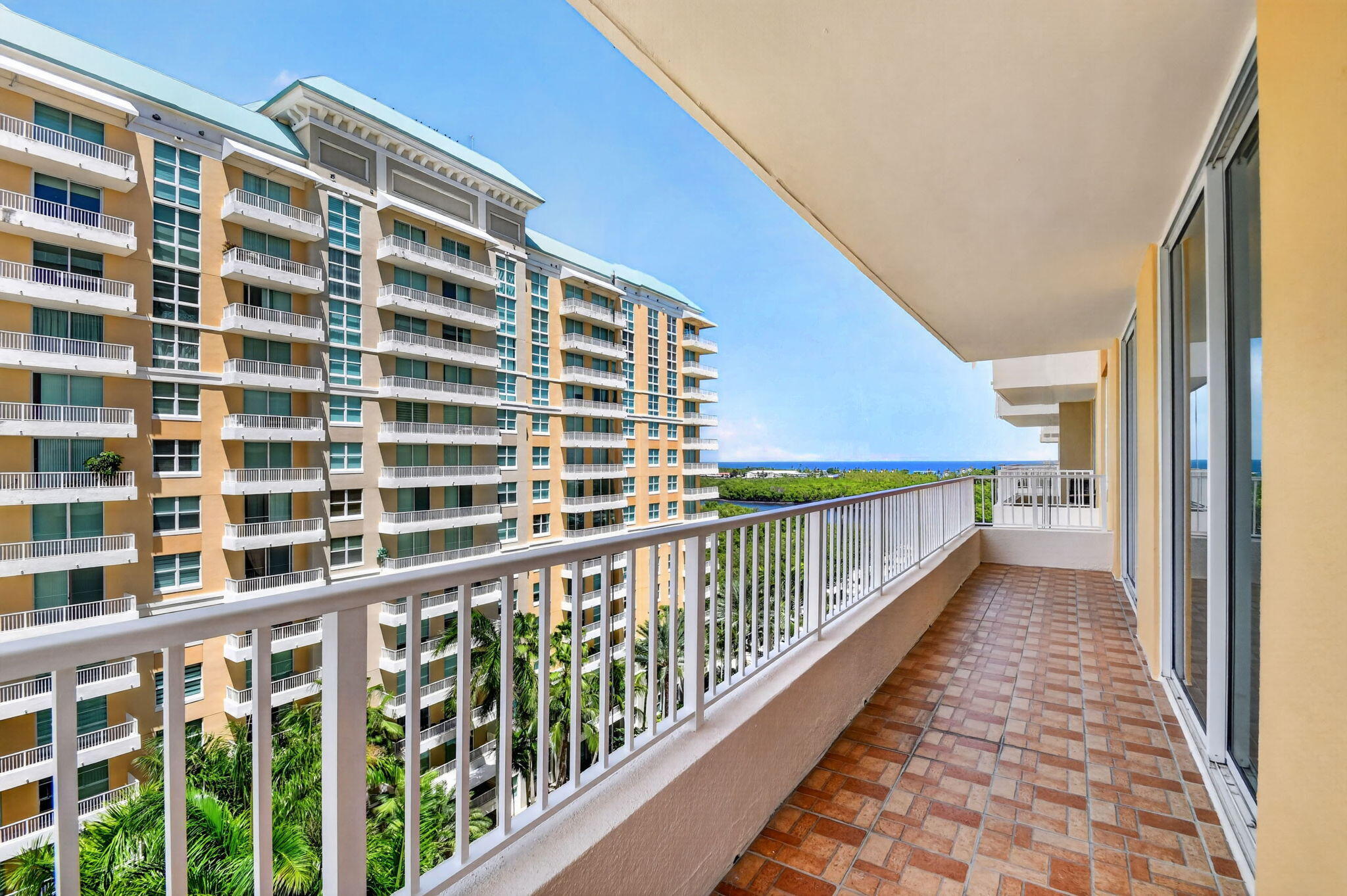 625 Casa Loma #1009, Boynton Beach FL 33435