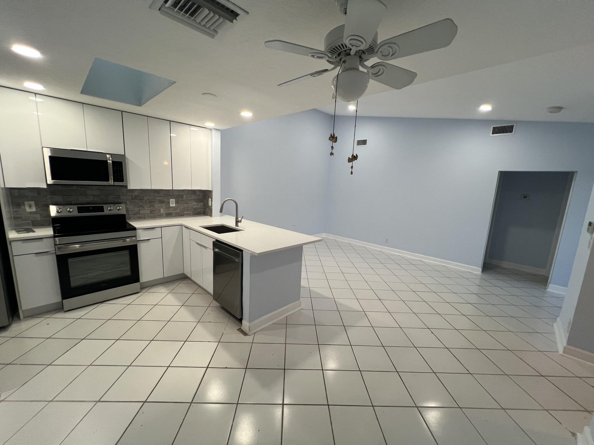 3602 WATERVIEW, Palm Springs FL 33461