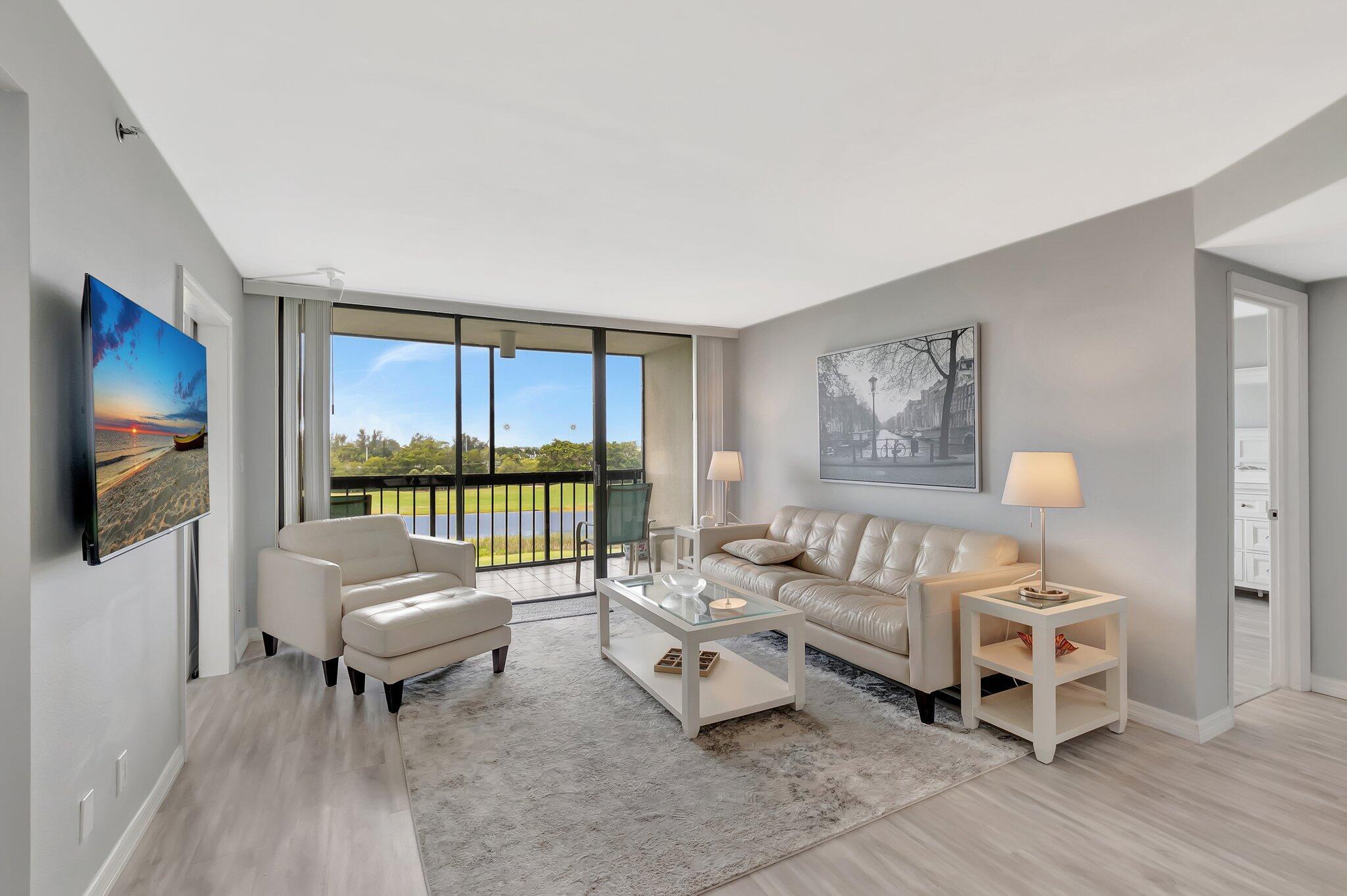 1566 Bridgewood, Boca Raton FL 33434