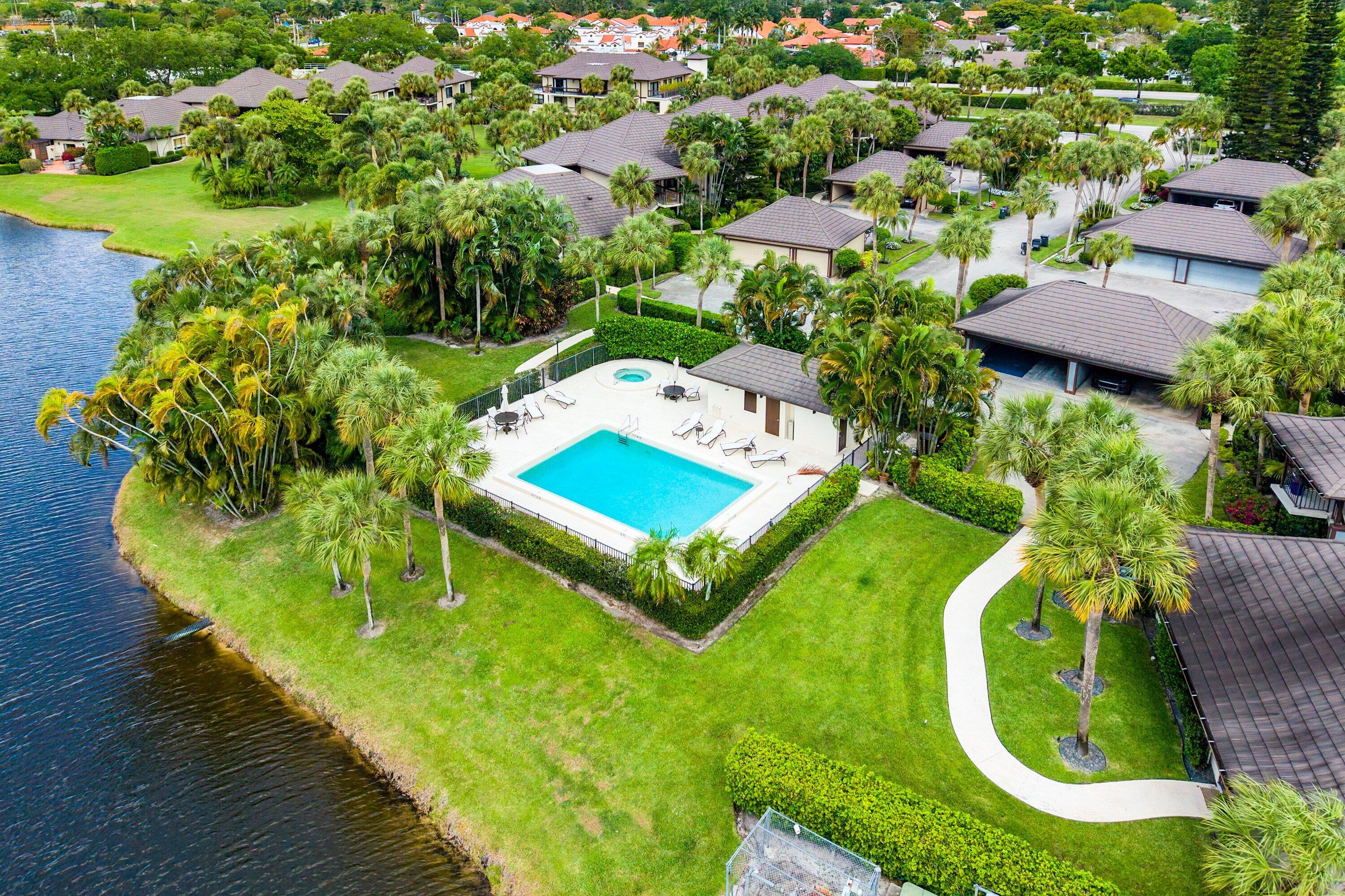 13329 Polo Club #206, Wellington FL 33414