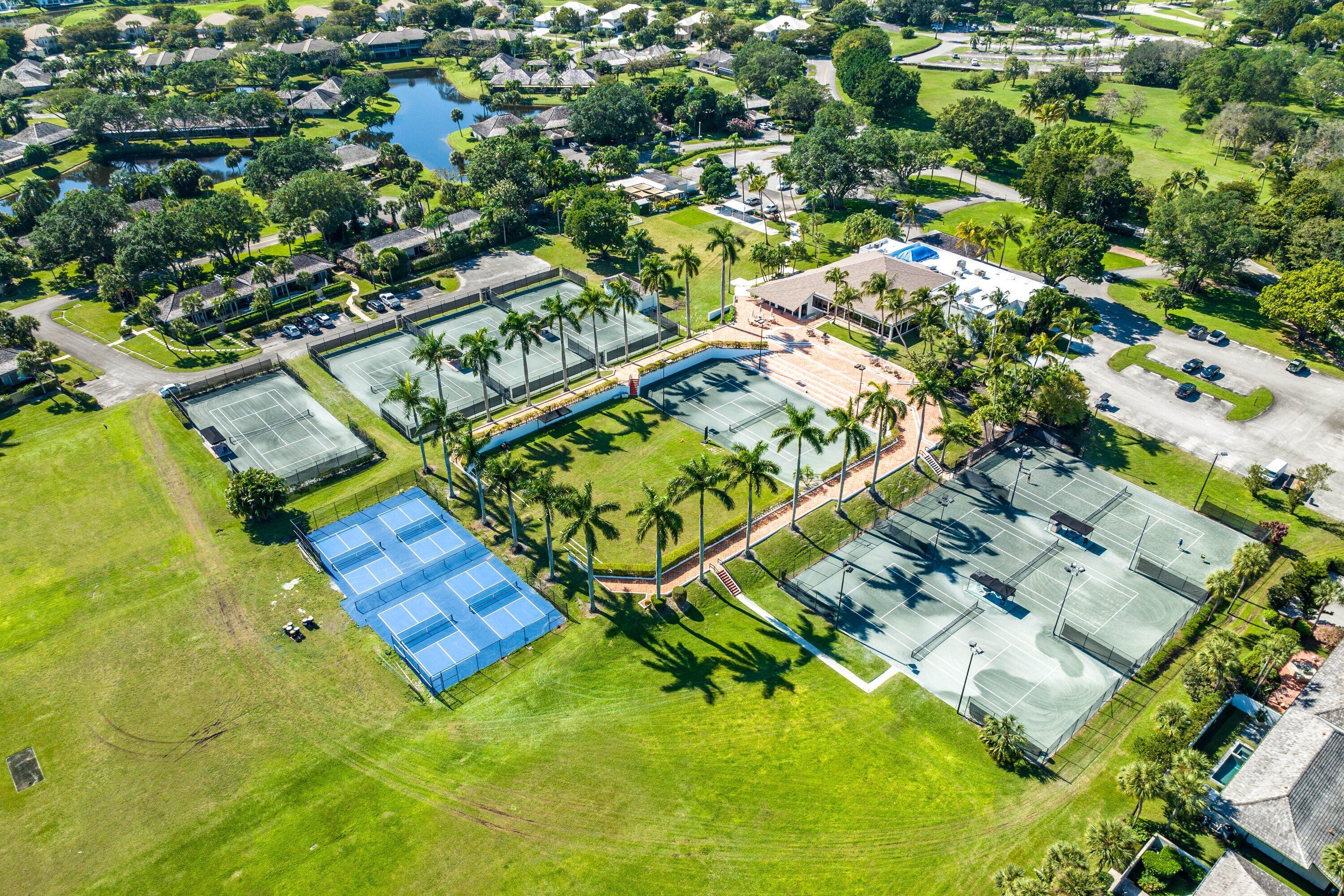 13329 Polo Club #206, Wellington FL 33414