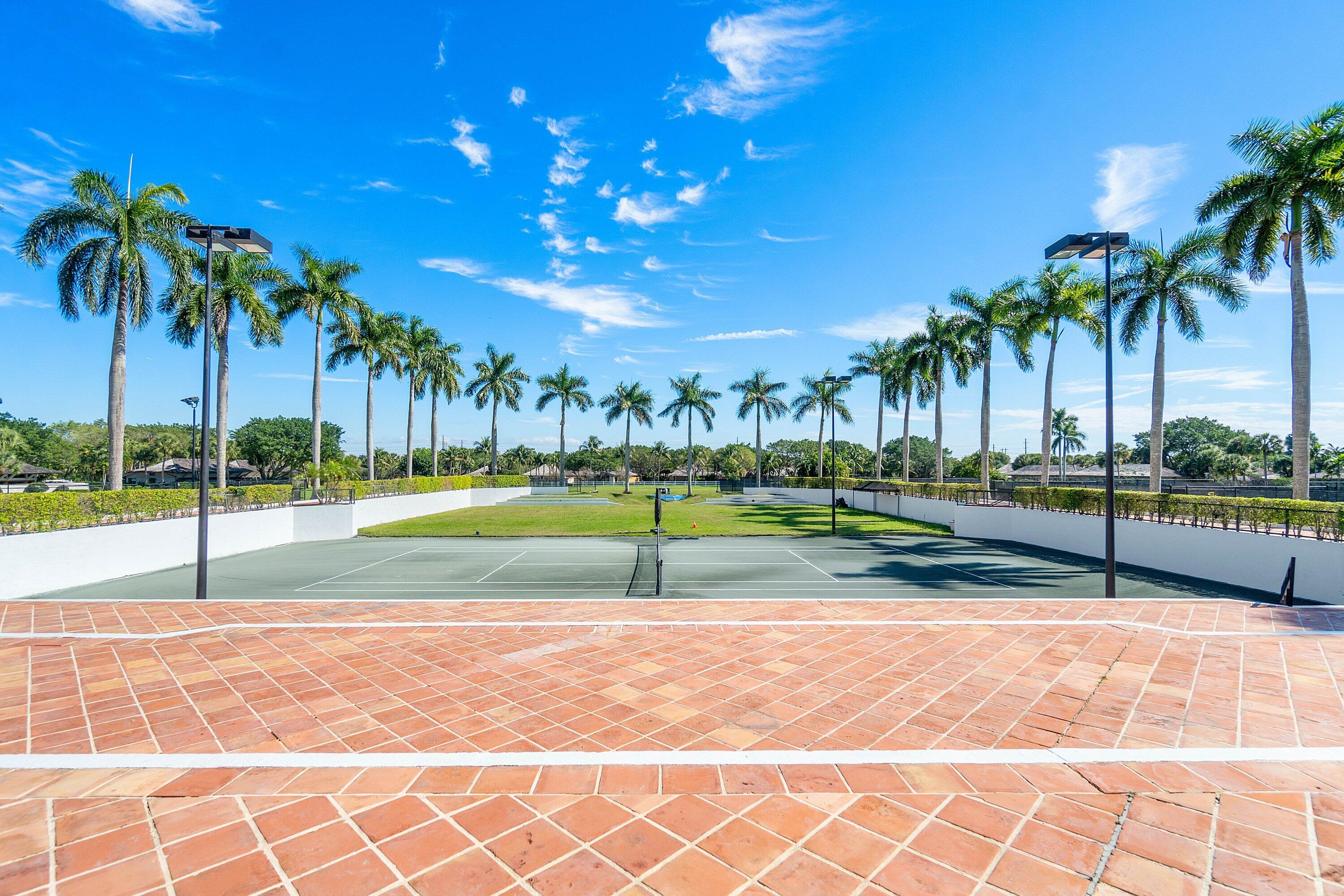 13329 Polo Club #206, Wellington FL 33414