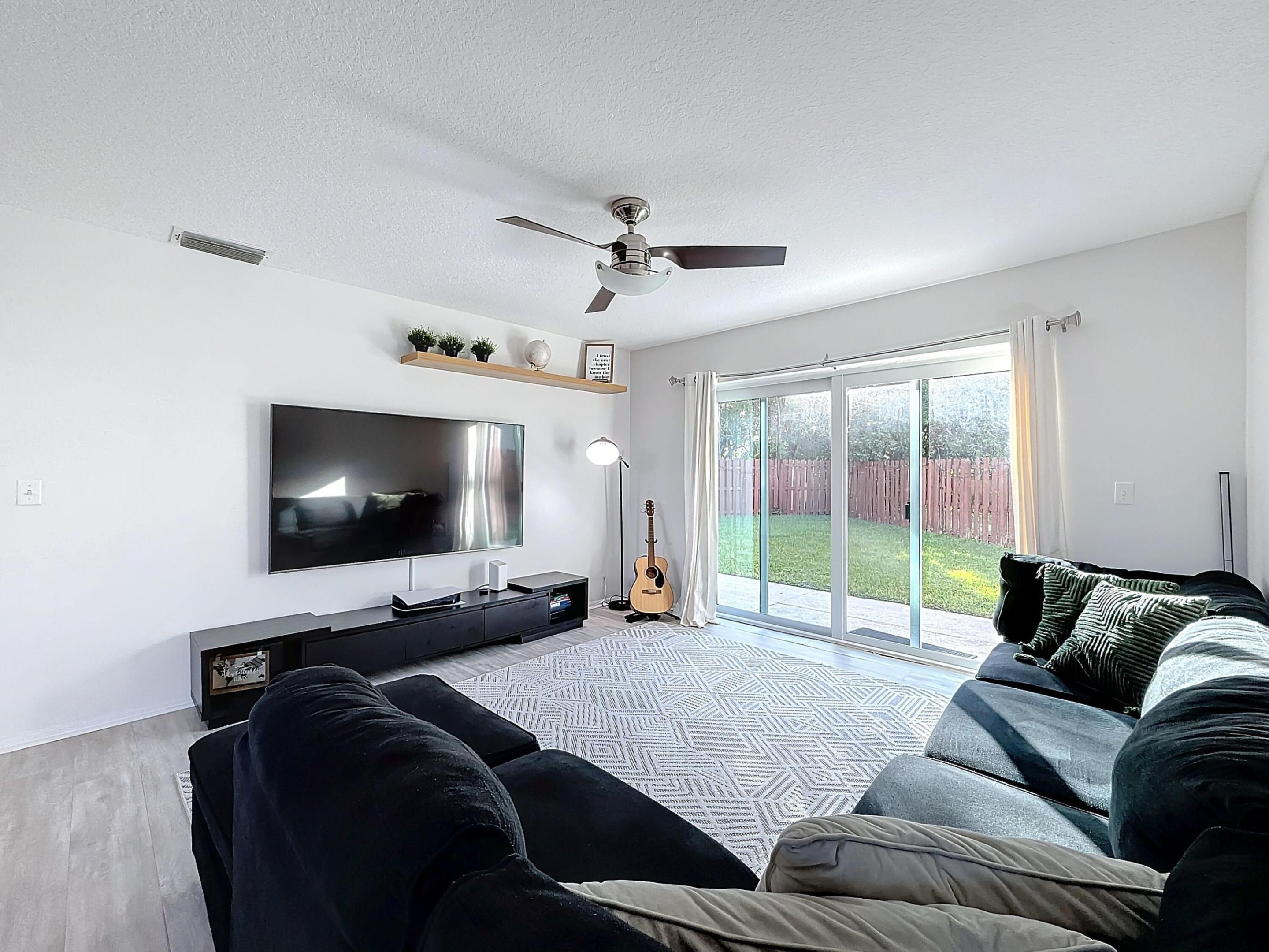 3123 Sunset, Margate FL 33063