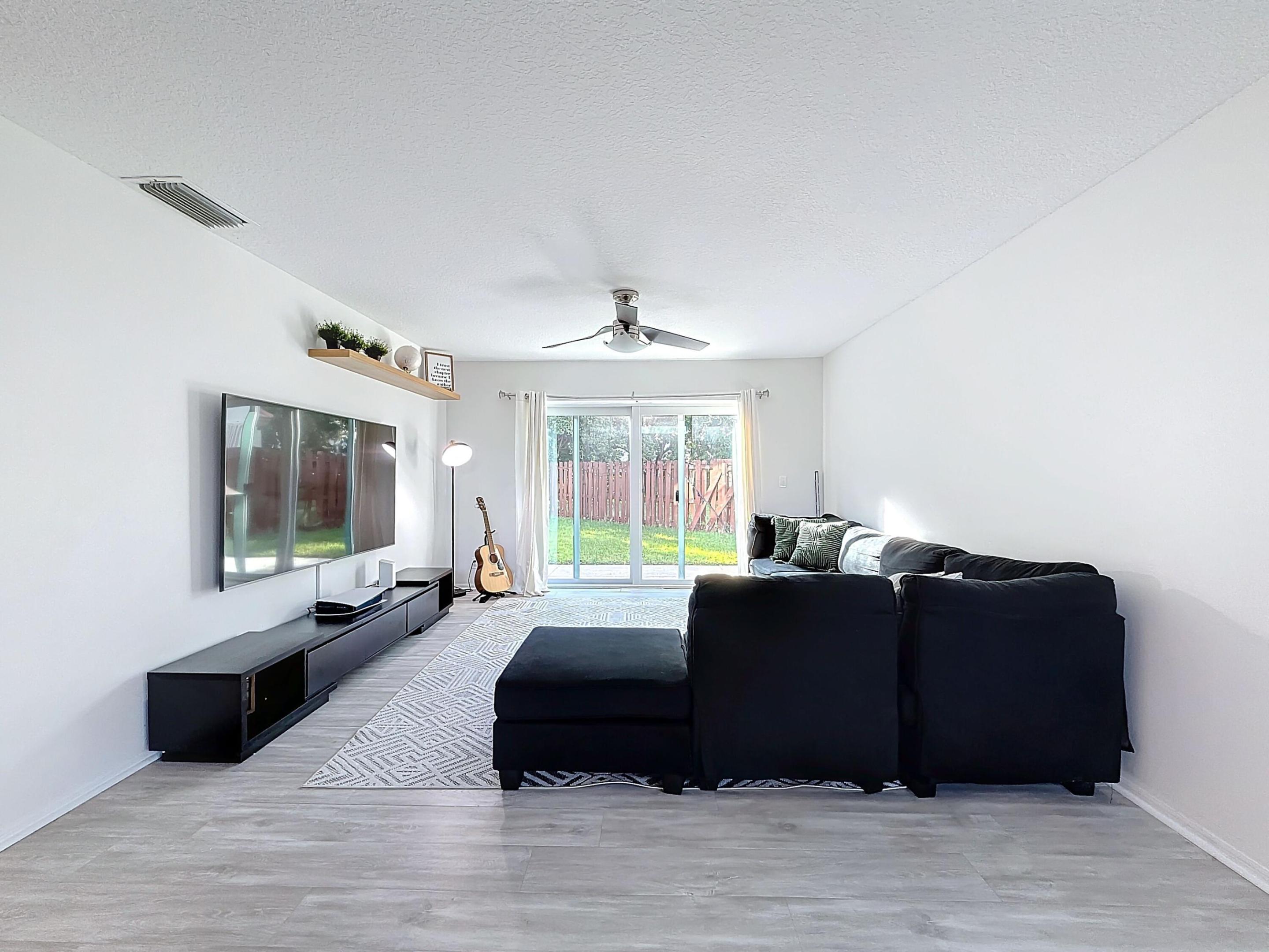 3123 Sunset, Margate FL 33063