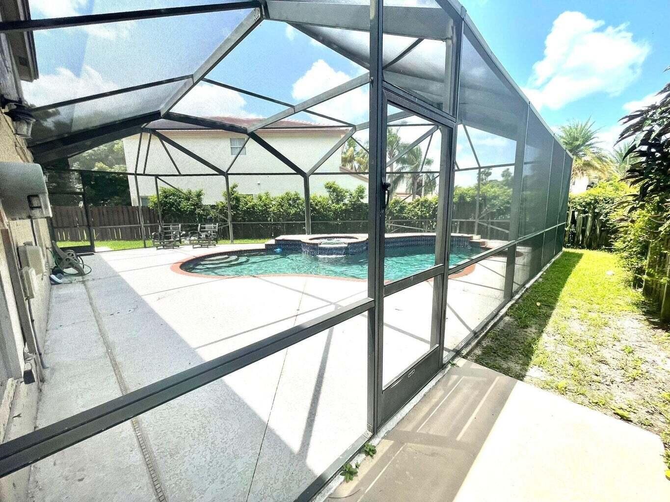 3123 Sunset, Margate FL 33063