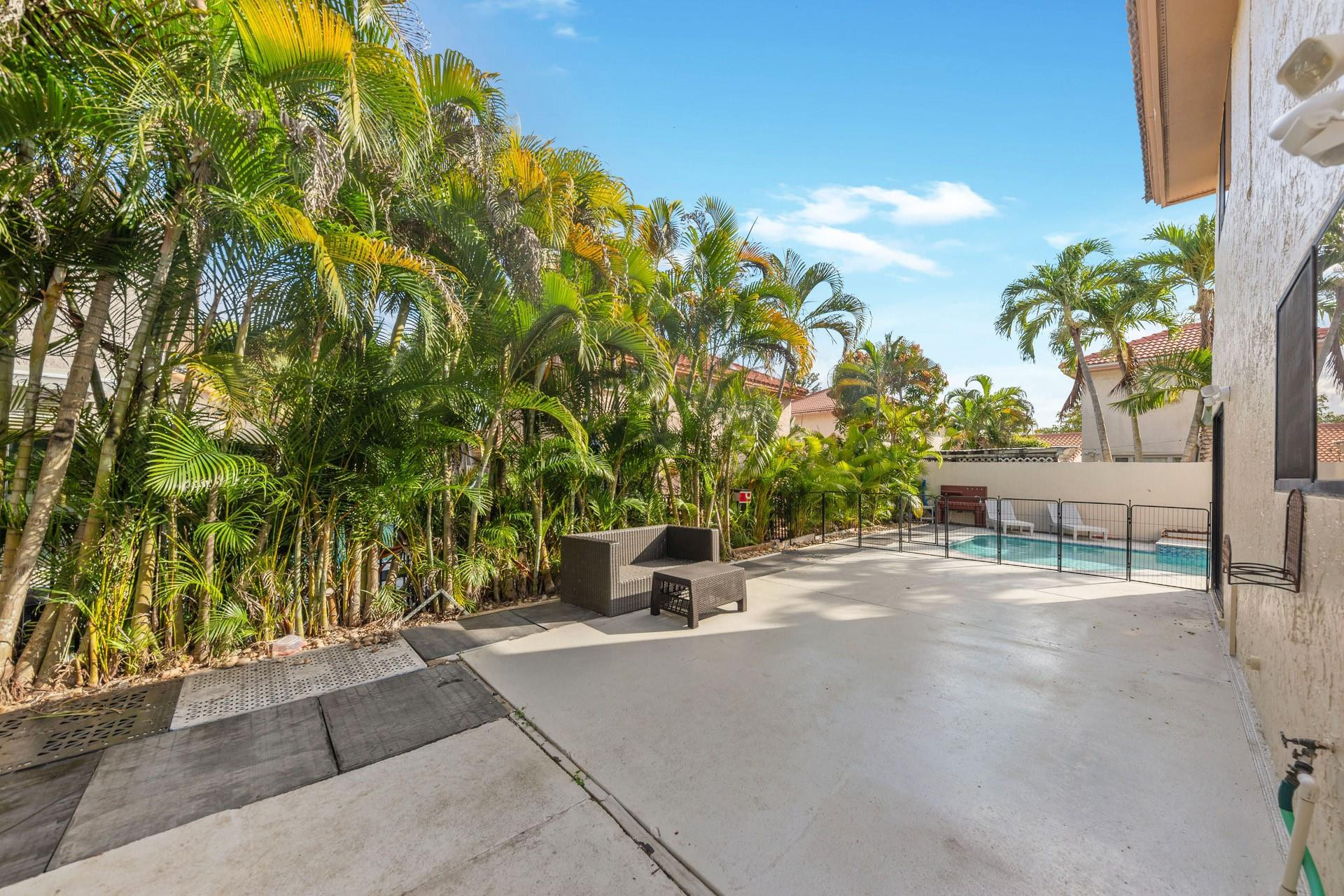 476 NW 38TH, Deerfield Beach FL 33442