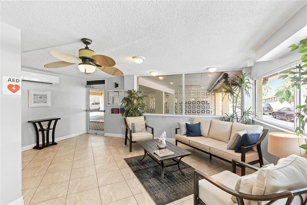 1161 HILLSBORO MILE #306, Hillsboro Beach FL 33062