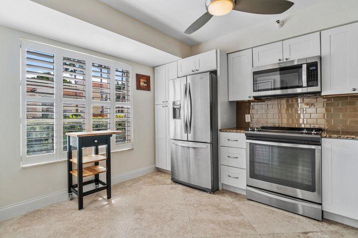 123 Yacht Club, Hypoluxo FL 33462