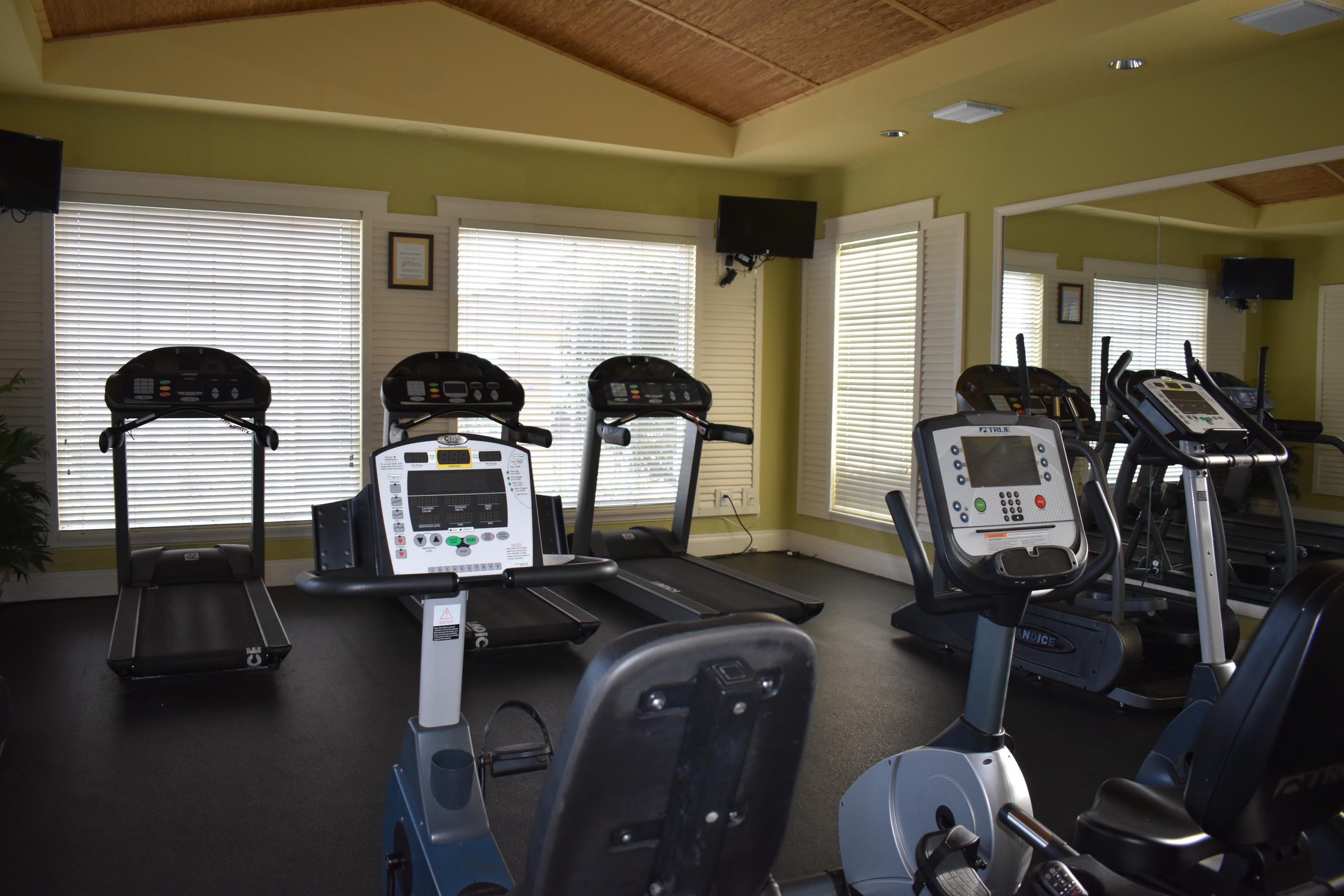 123 Yacht Club, Hypoluxo FL 33462