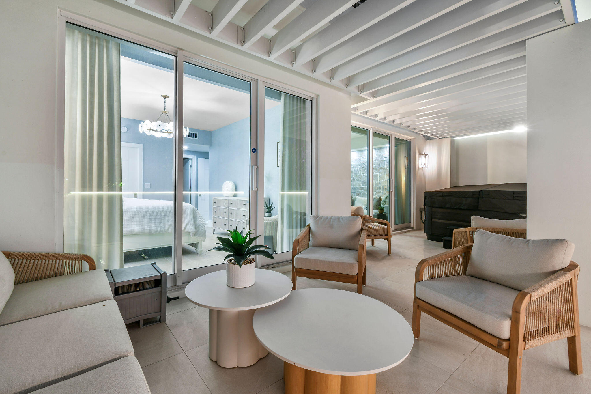 1 S COASTAL #202, Jupiter FL 33477