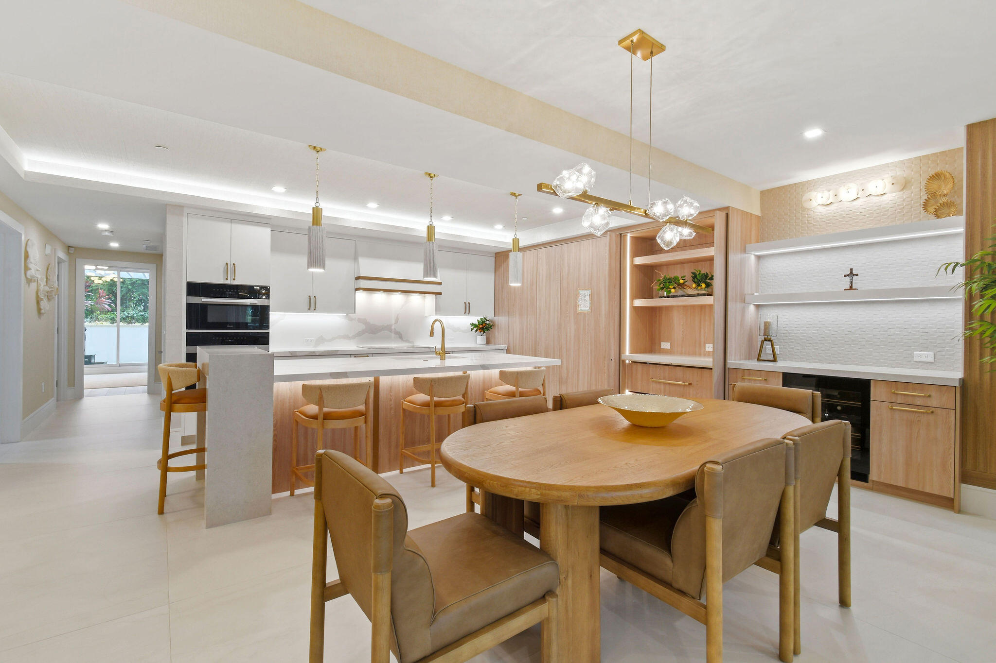 1 S COASTAL #202, Jupiter FL 33477