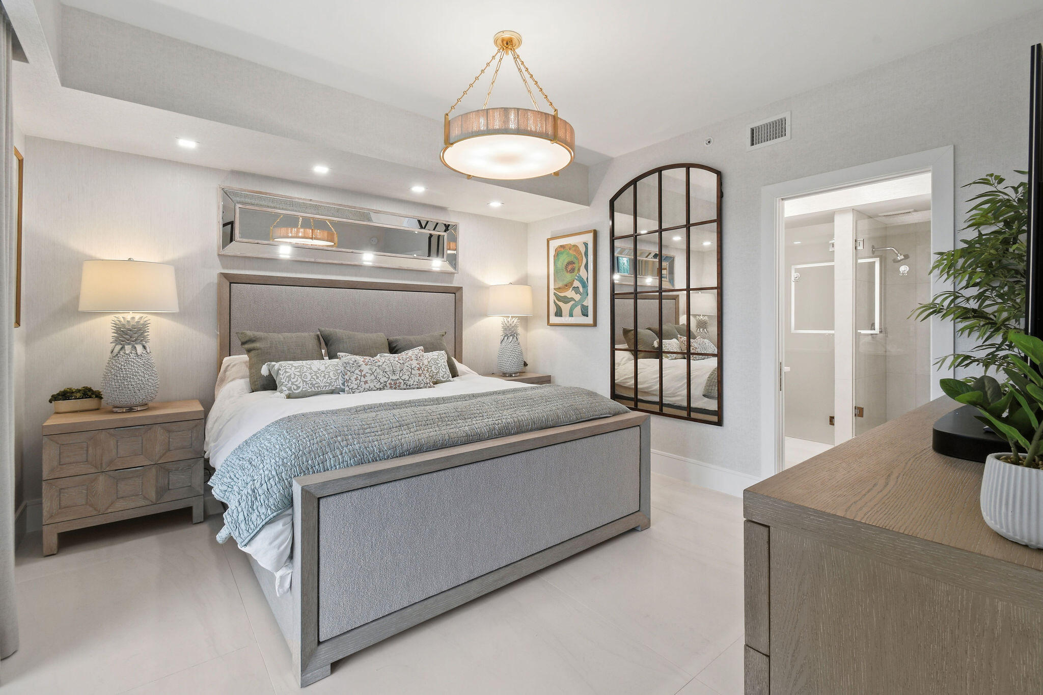 1 S COASTAL #202, Jupiter FL 33477