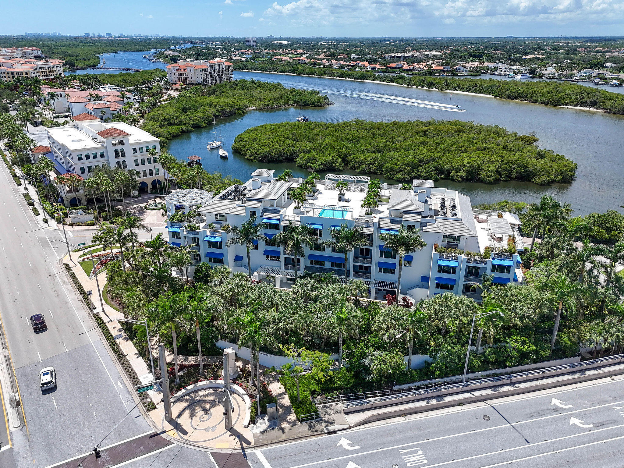 1 S COASTAL #202, Jupiter FL 33477