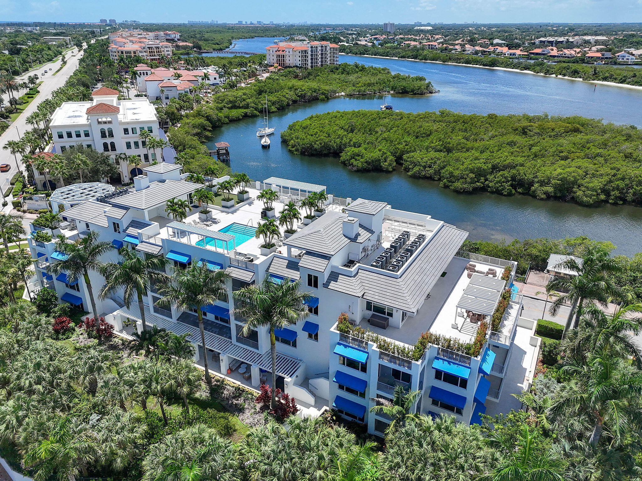 1 S COASTAL #202, Jupiter FL 33477