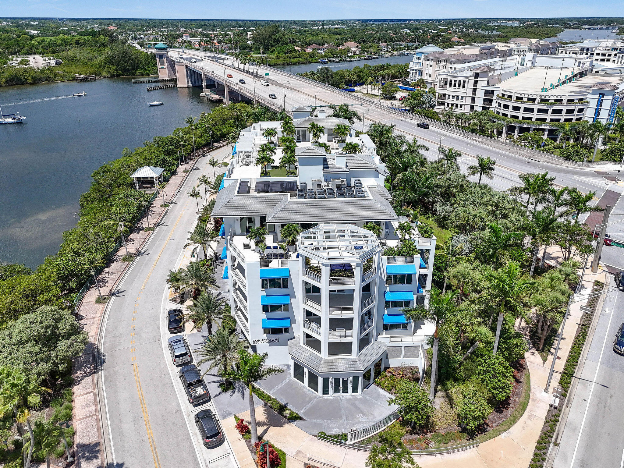 1 S COASTAL #202, Jupiter FL 33477