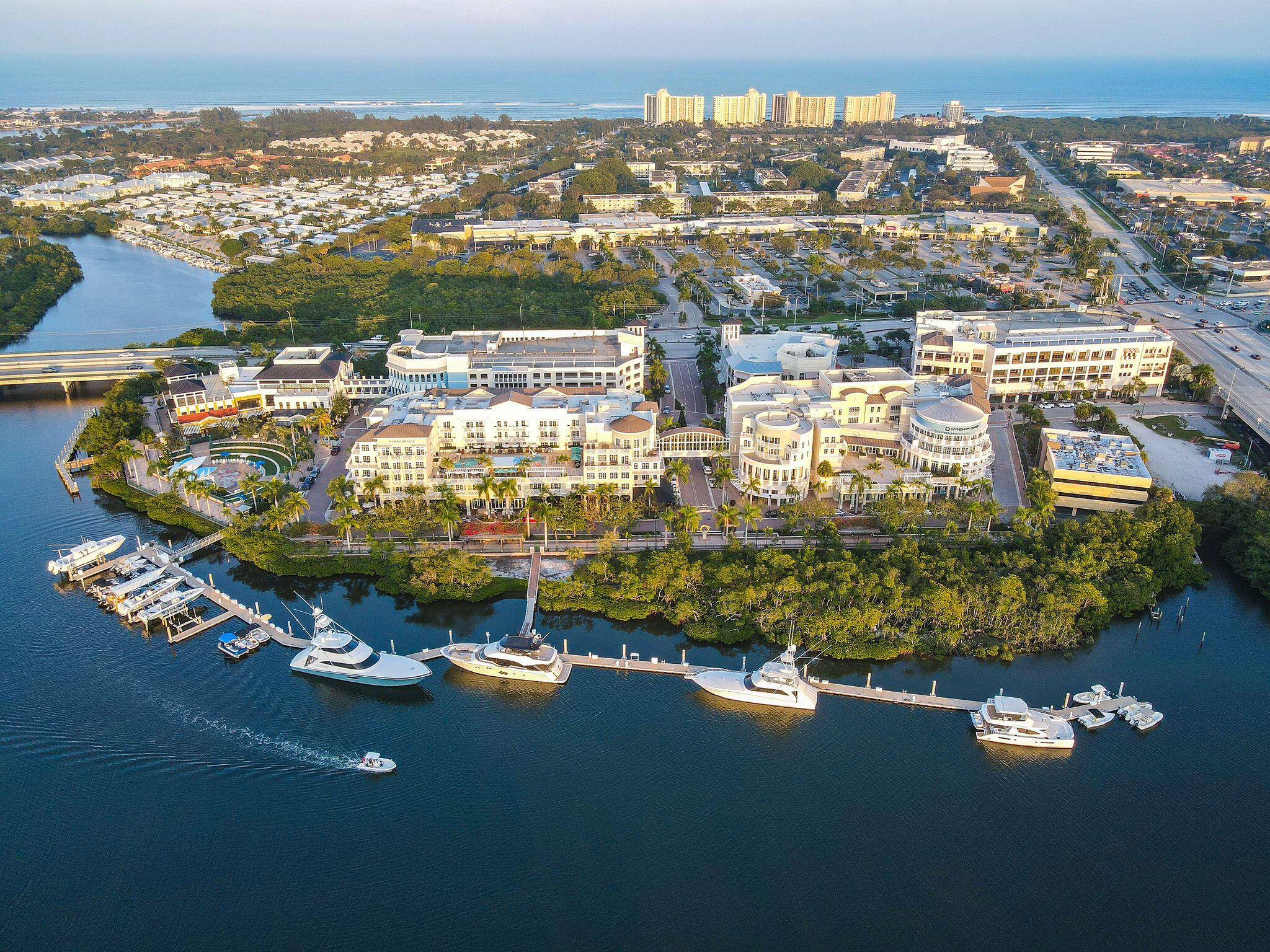 1 S COASTAL #202, Jupiter FL 33477
