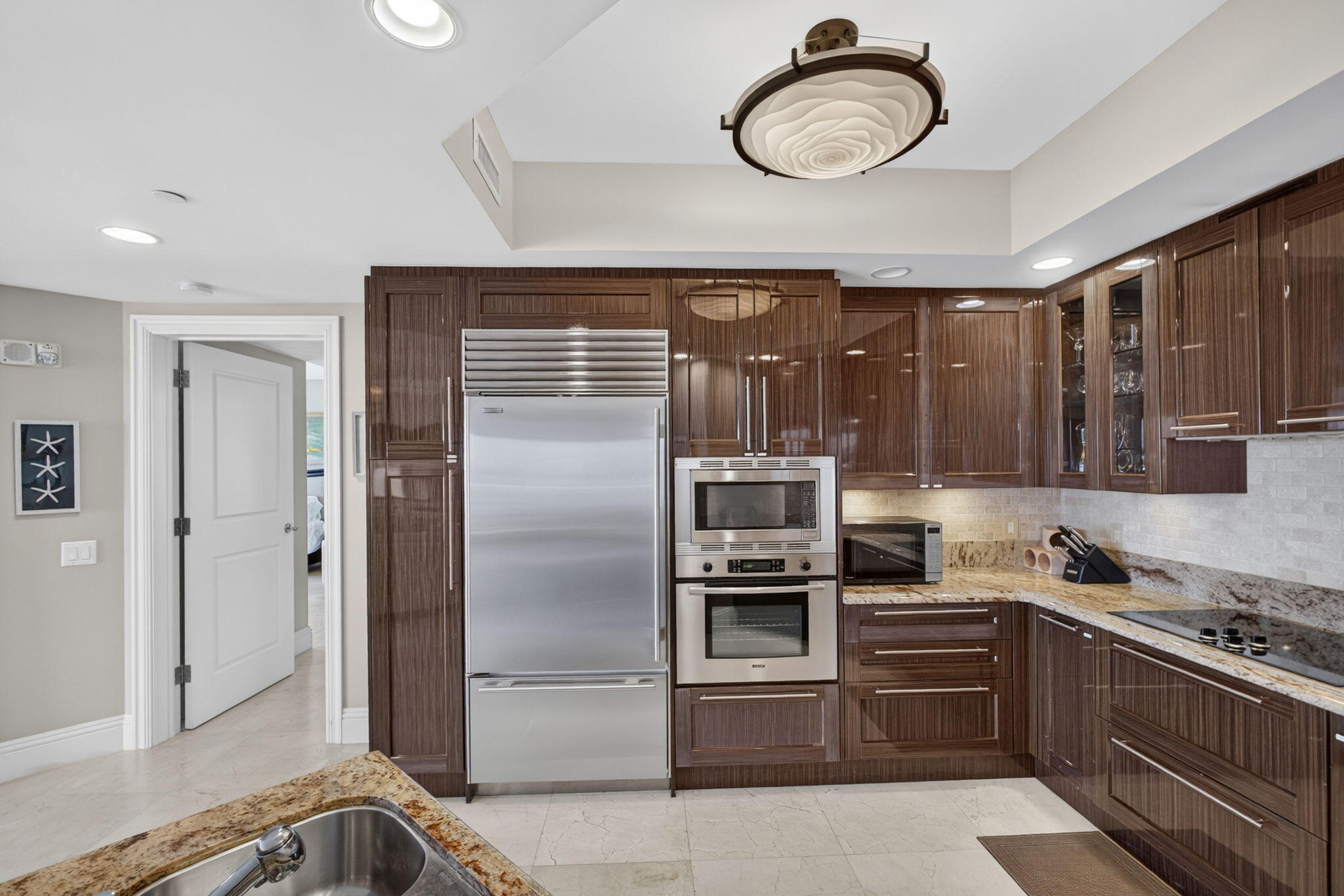 2700 N Ocean #905B, Riviera Beach FL 33404