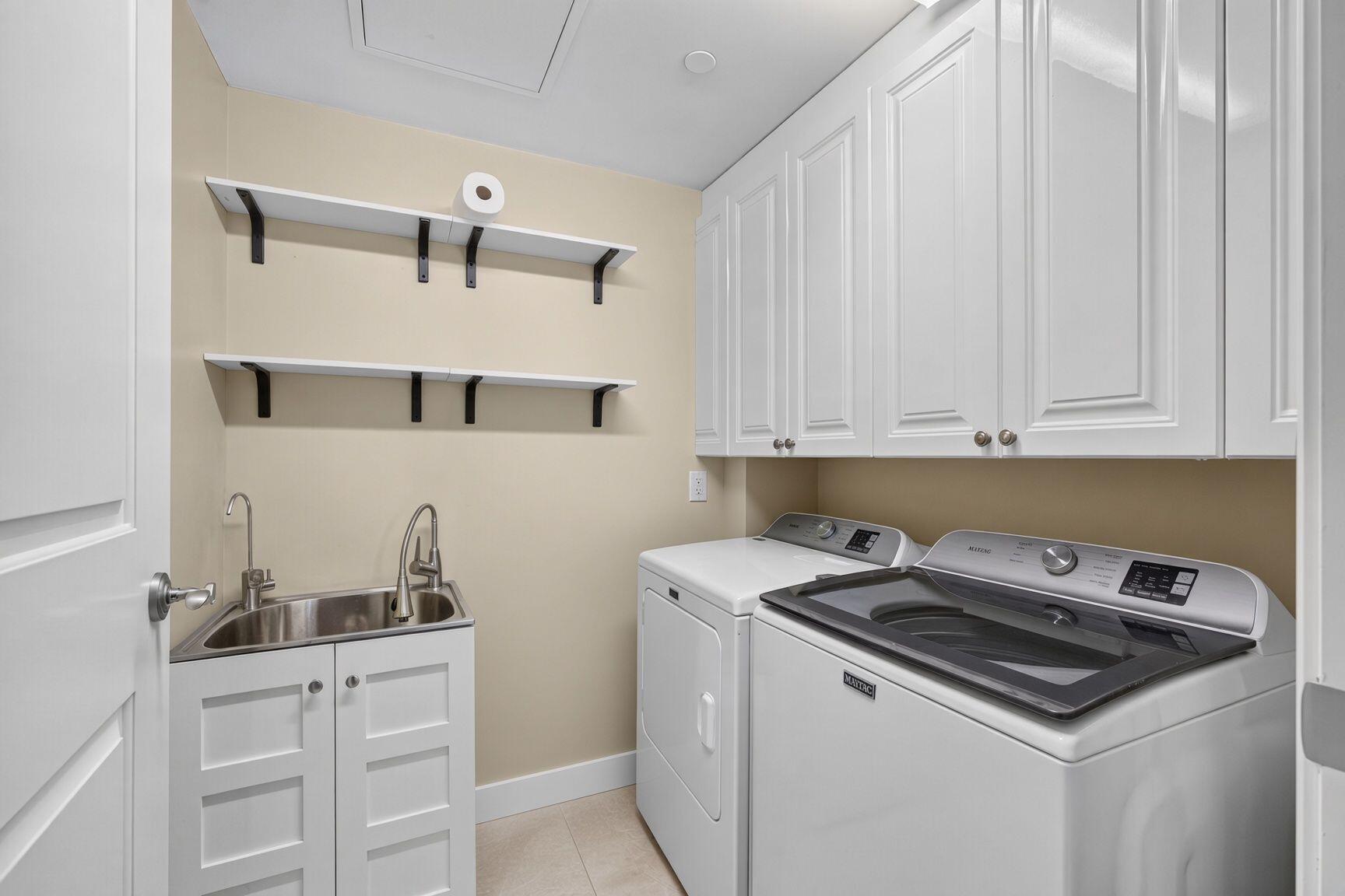 2700 N Ocean #905B, Riviera Beach FL 33404