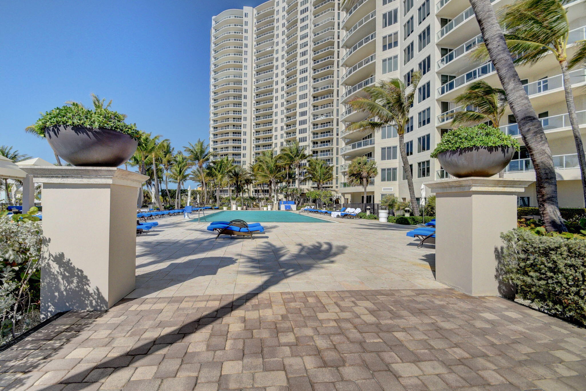 2700 N Ocean #905B, Riviera Beach FL 33404