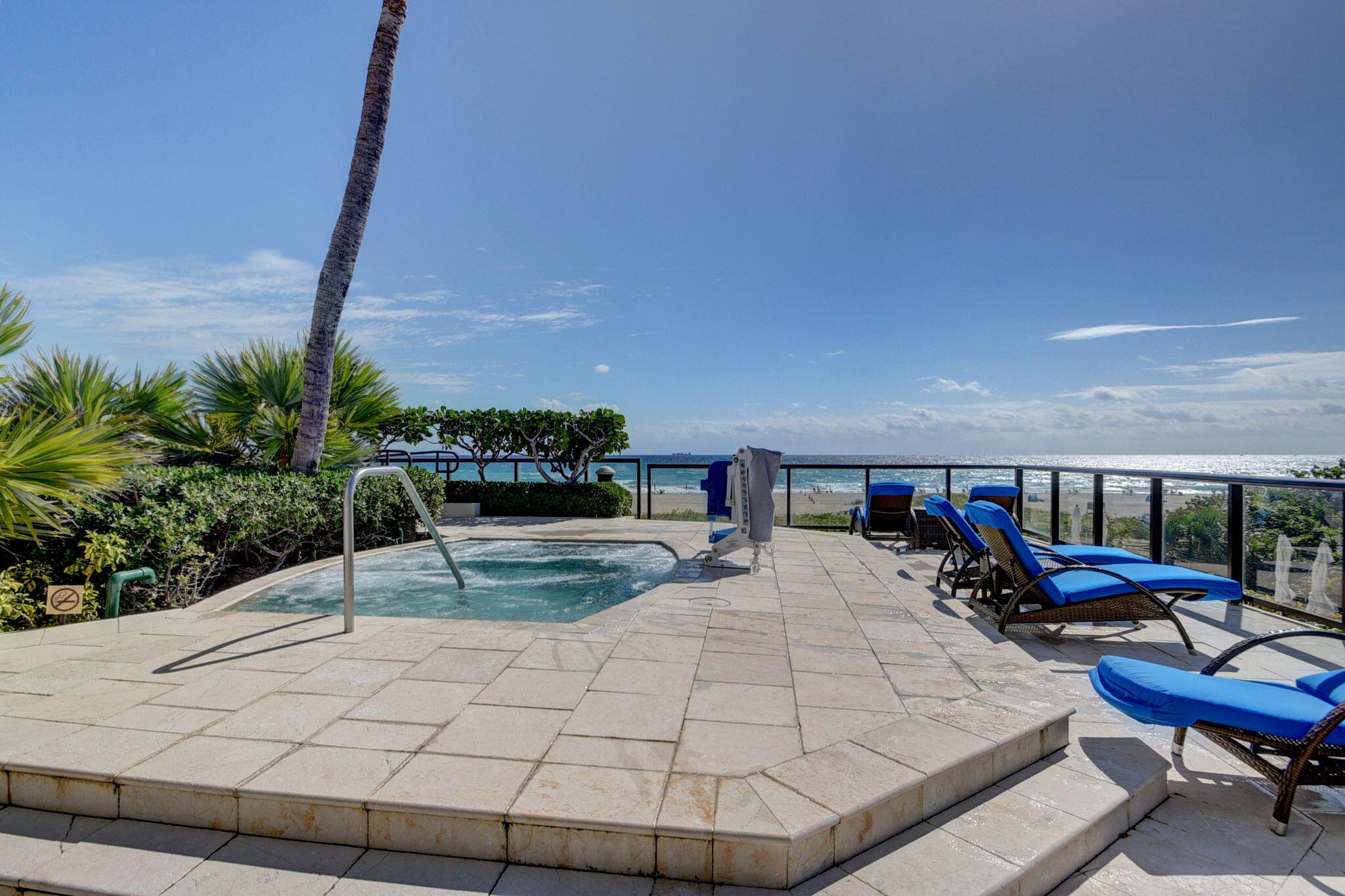 2700 N Ocean #905B, Riviera Beach FL 33404