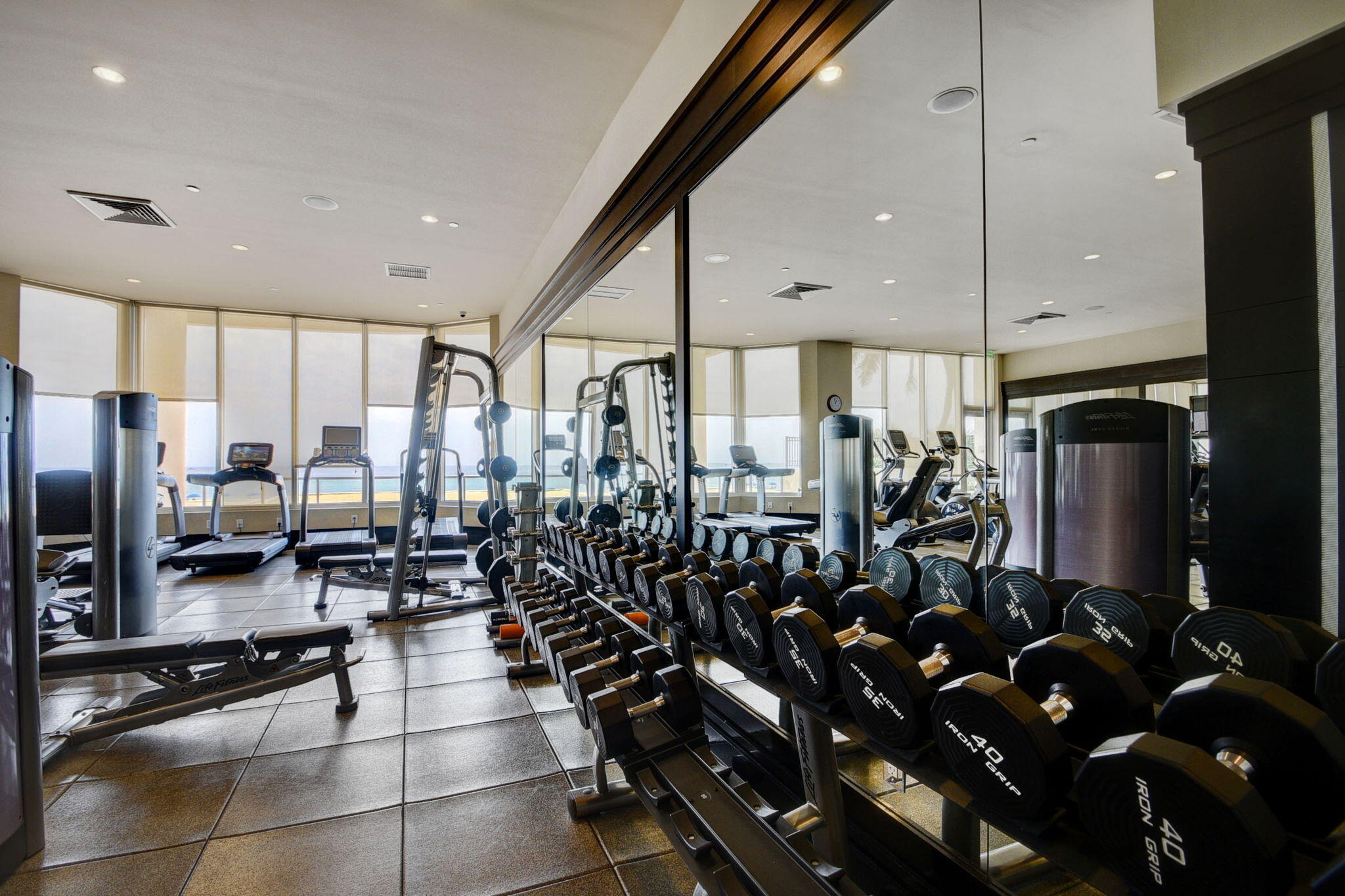2700 N Ocean #905B, Riviera Beach FL 33404