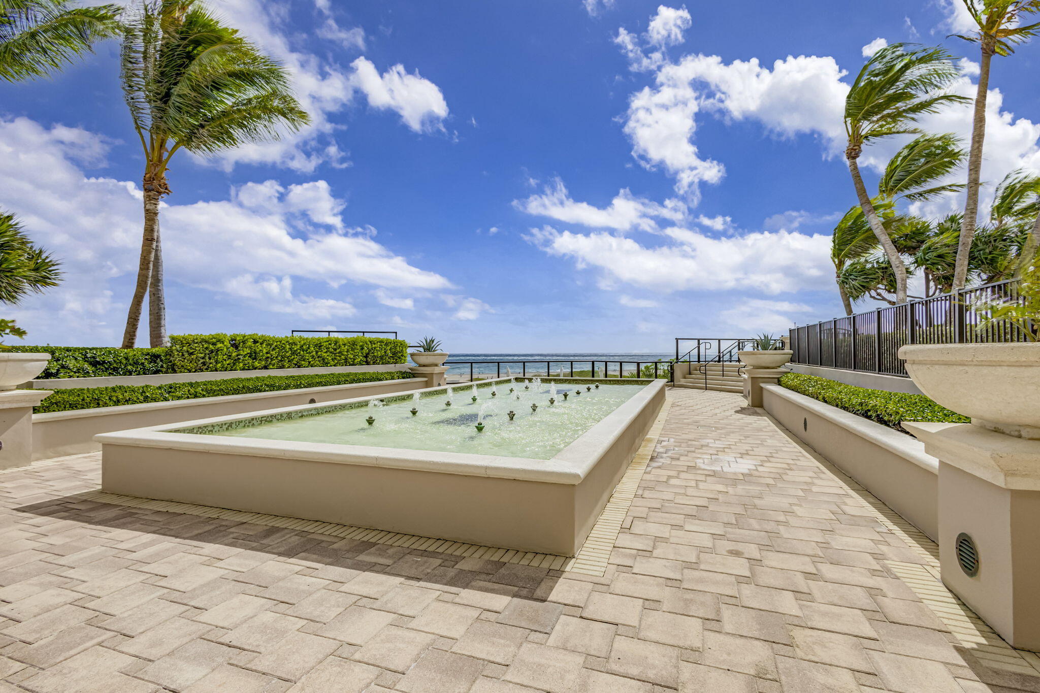 2700 N Ocean #905B, Riviera Beach FL 33404