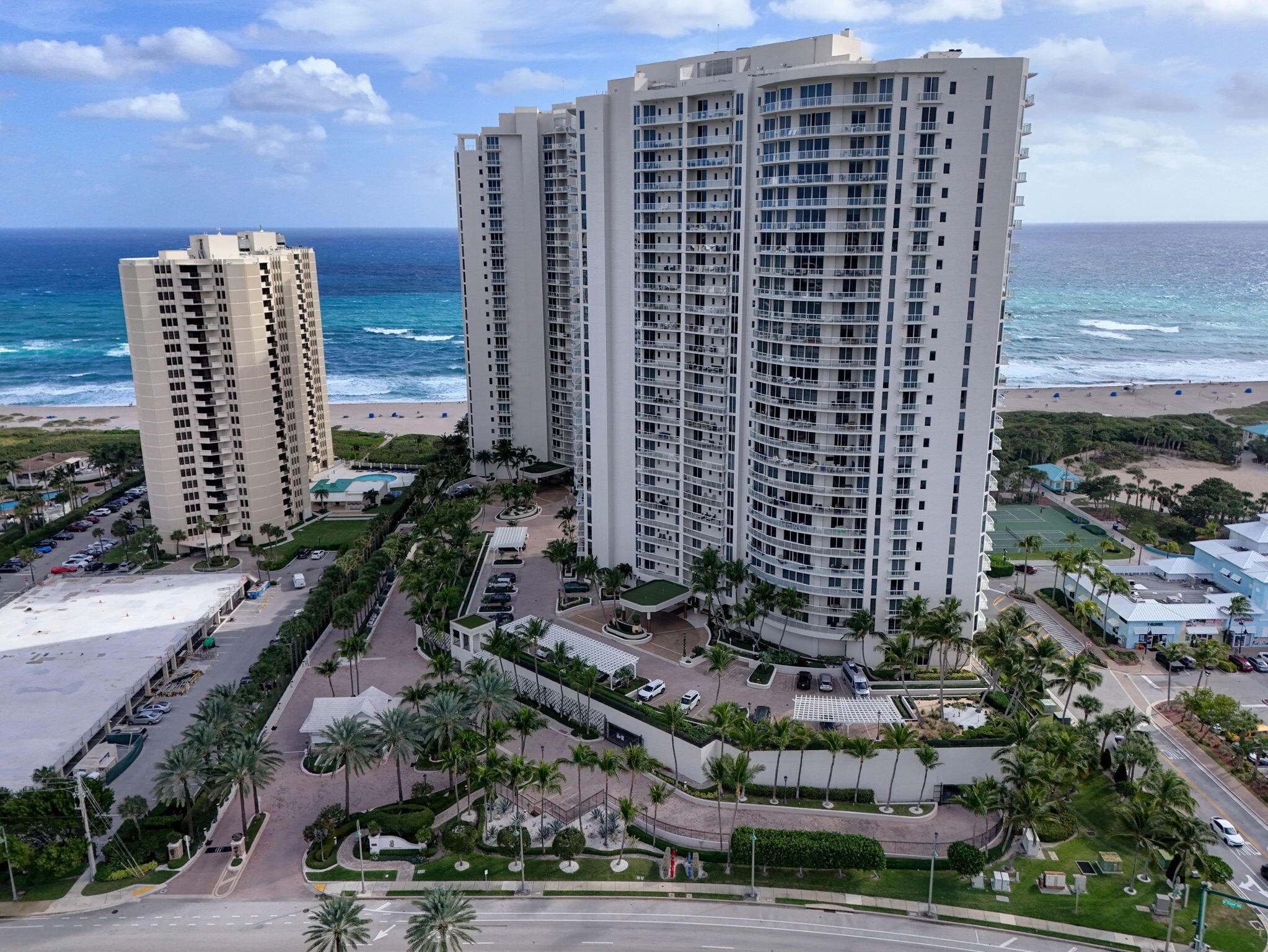 2700 N Ocean #905B, Riviera Beach FL 33404