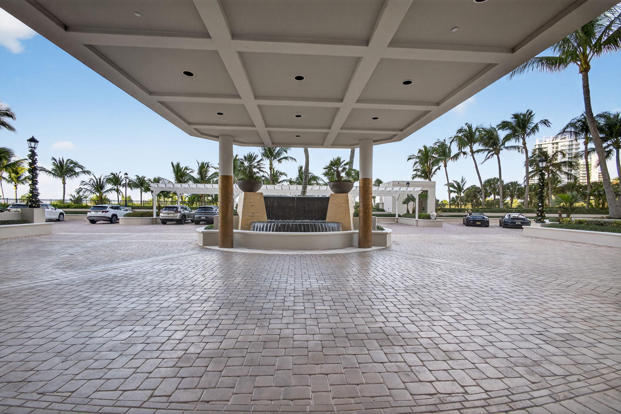 2700 N Ocean #905B, Riviera Beach FL 33404