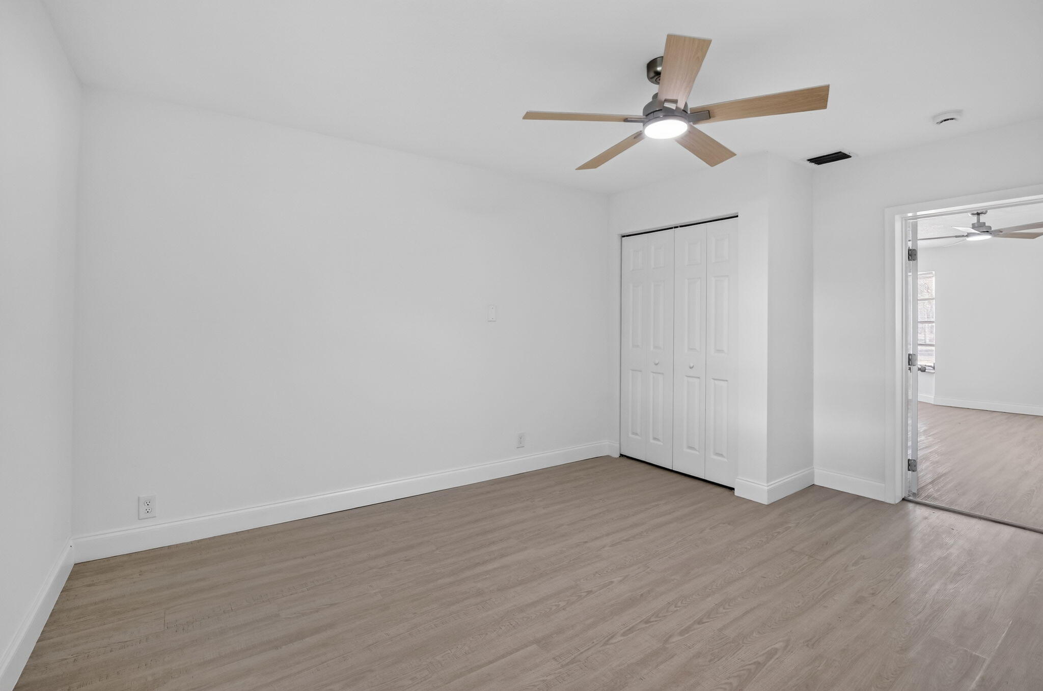 3390 NW 42nd, Lauderdale Lakes FL 33309