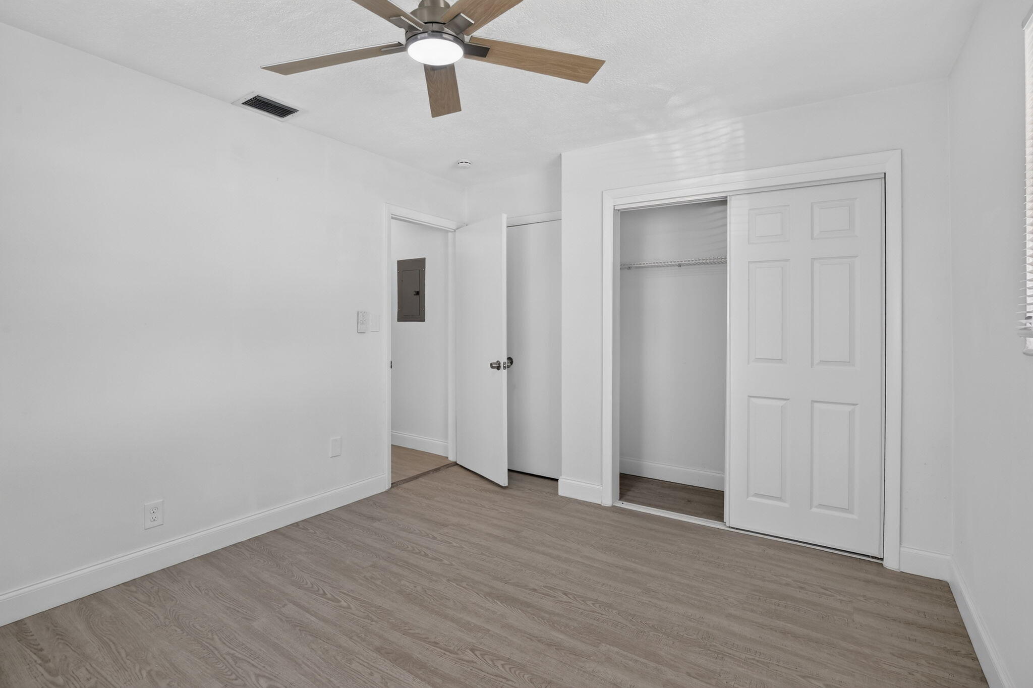 3390 NW 42nd, Lauderdale Lakes FL 33309