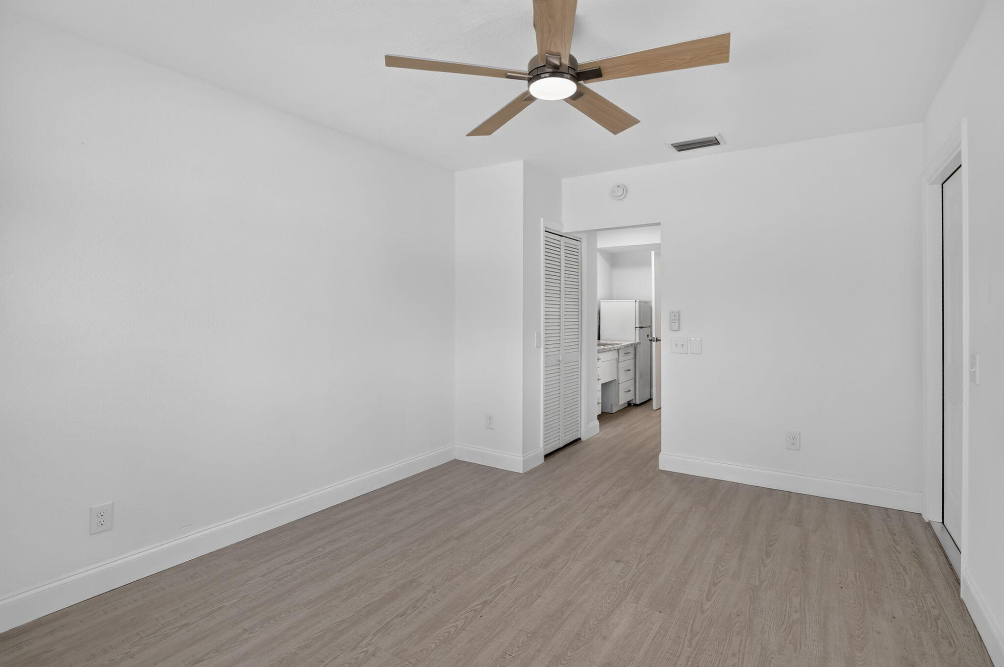 3390 NW 42nd, Lauderdale Lakes FL 33309