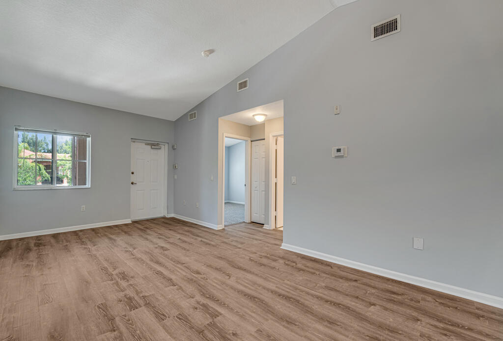 3810 N JOG #204, West Palm Beach FL 33411