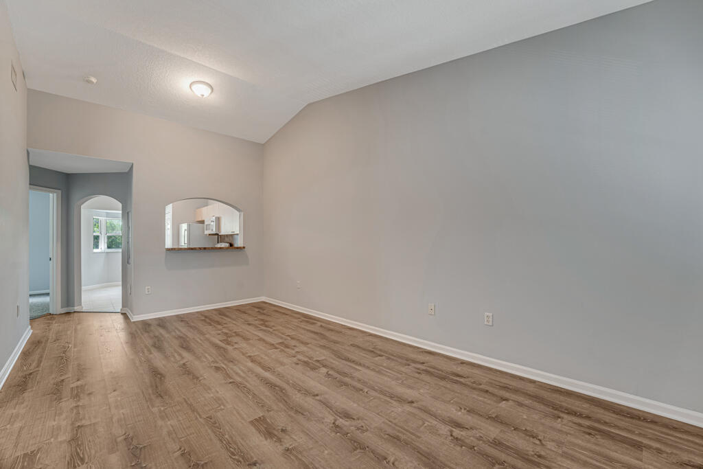 3810 N JOG #204, West Palm Beach FL 33411
