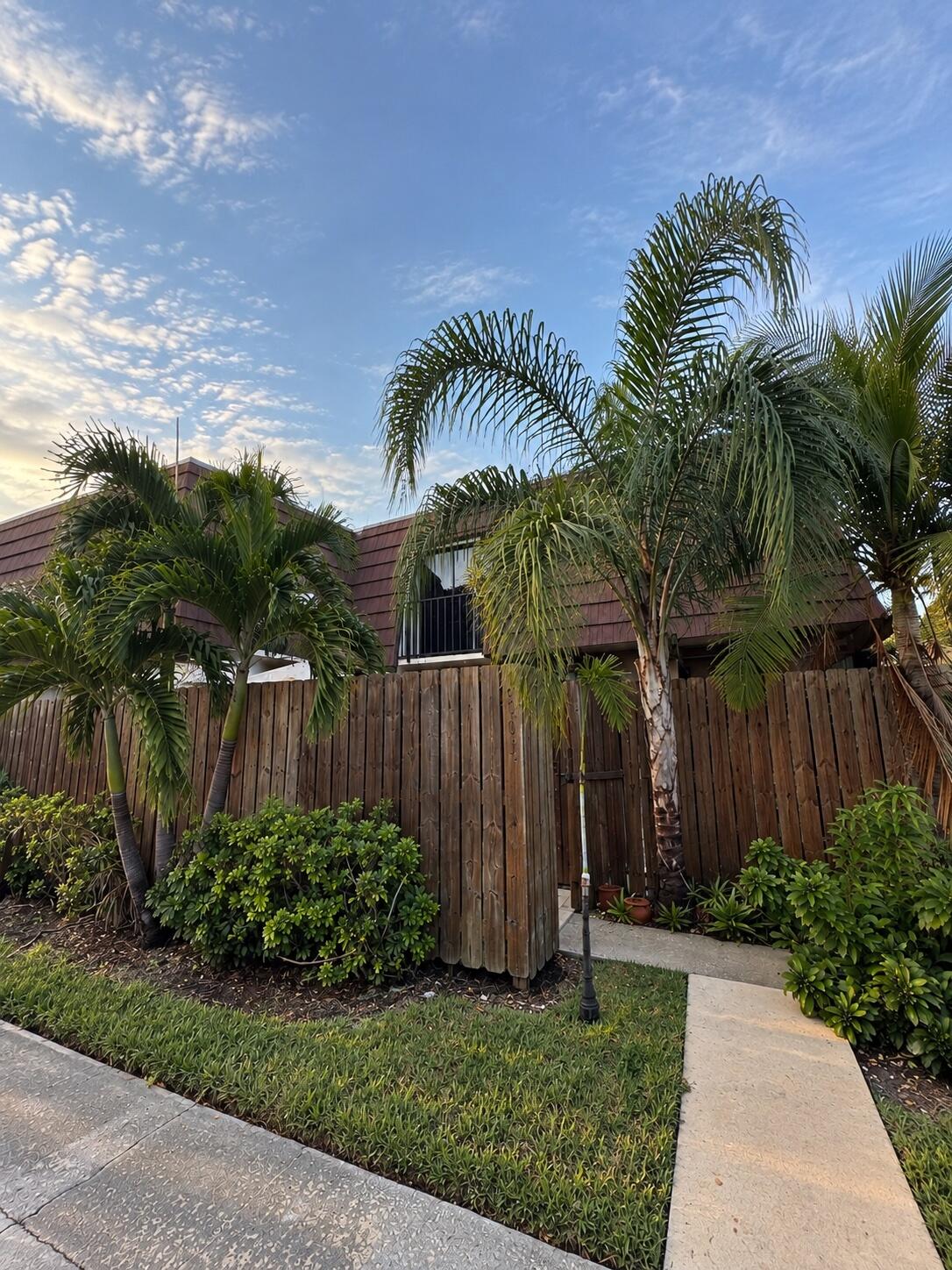 2003 20TH, Palm Beach Gardens FL 33418