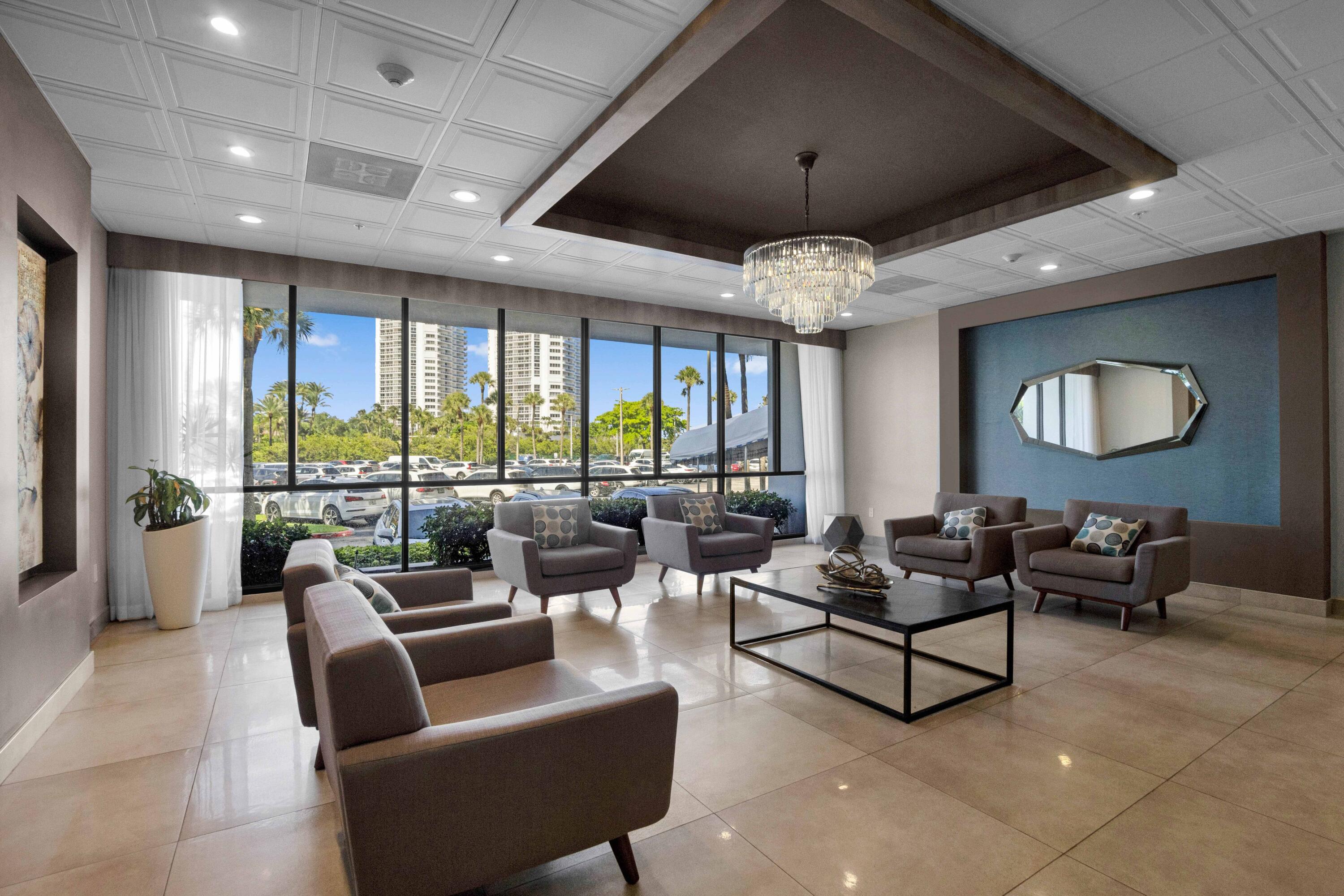 3701 N COUNTRY CLUB #404, Aventura FL 33180