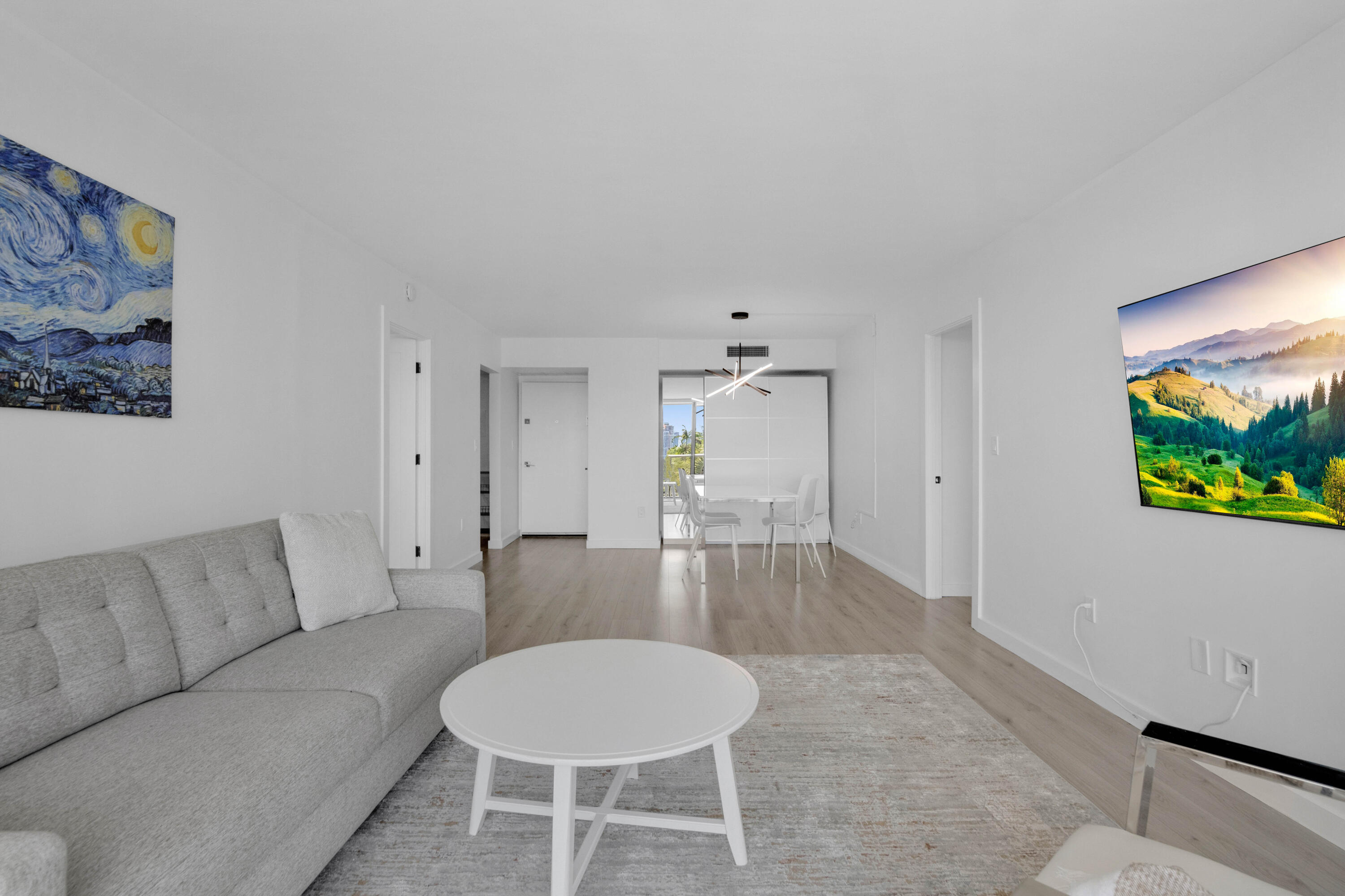 3701 N COUNTRY CLUB #404, Aventura FL 33180