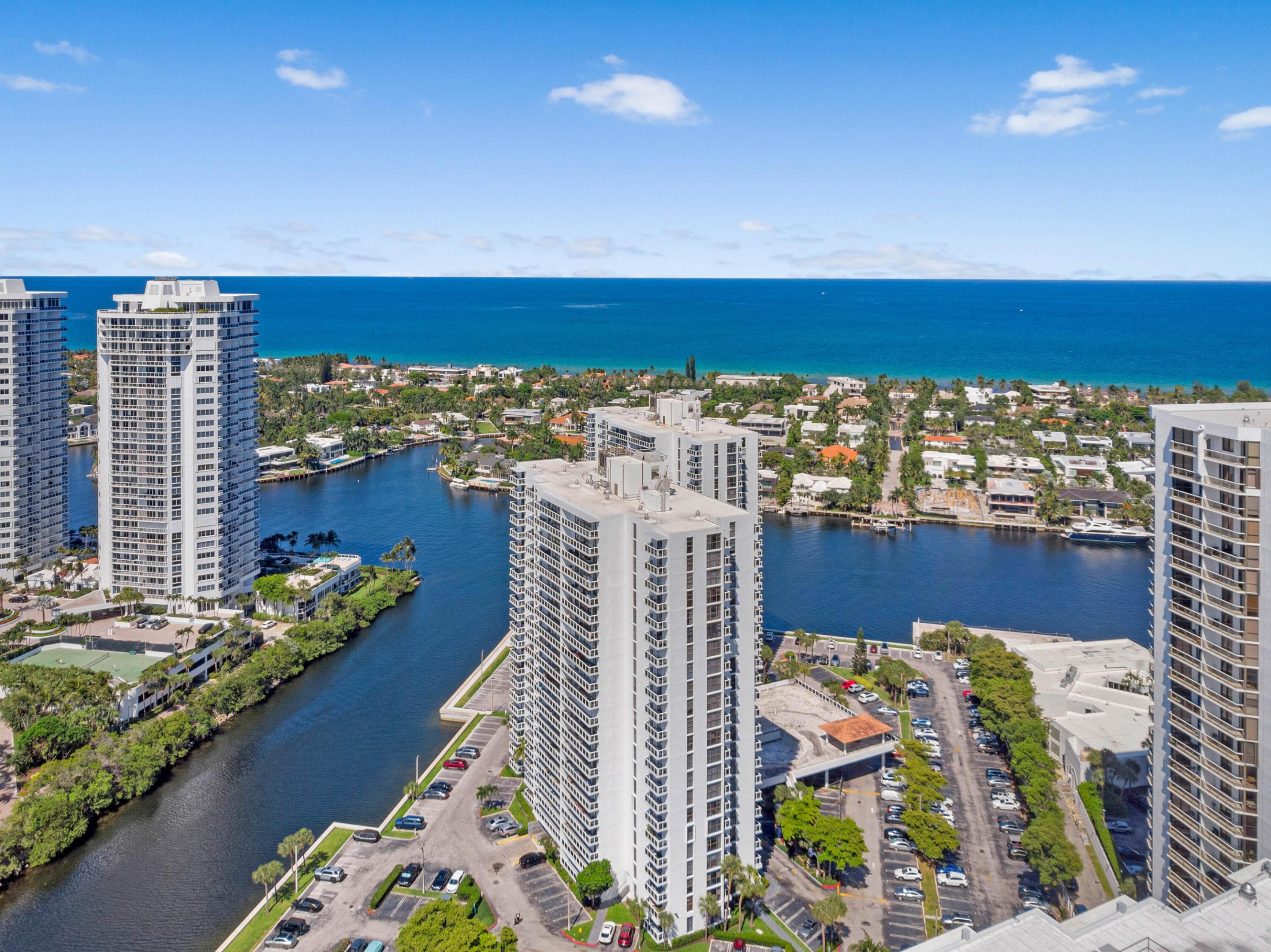 3701 N COUNTRY CLUB #404, Aventura FL 33180