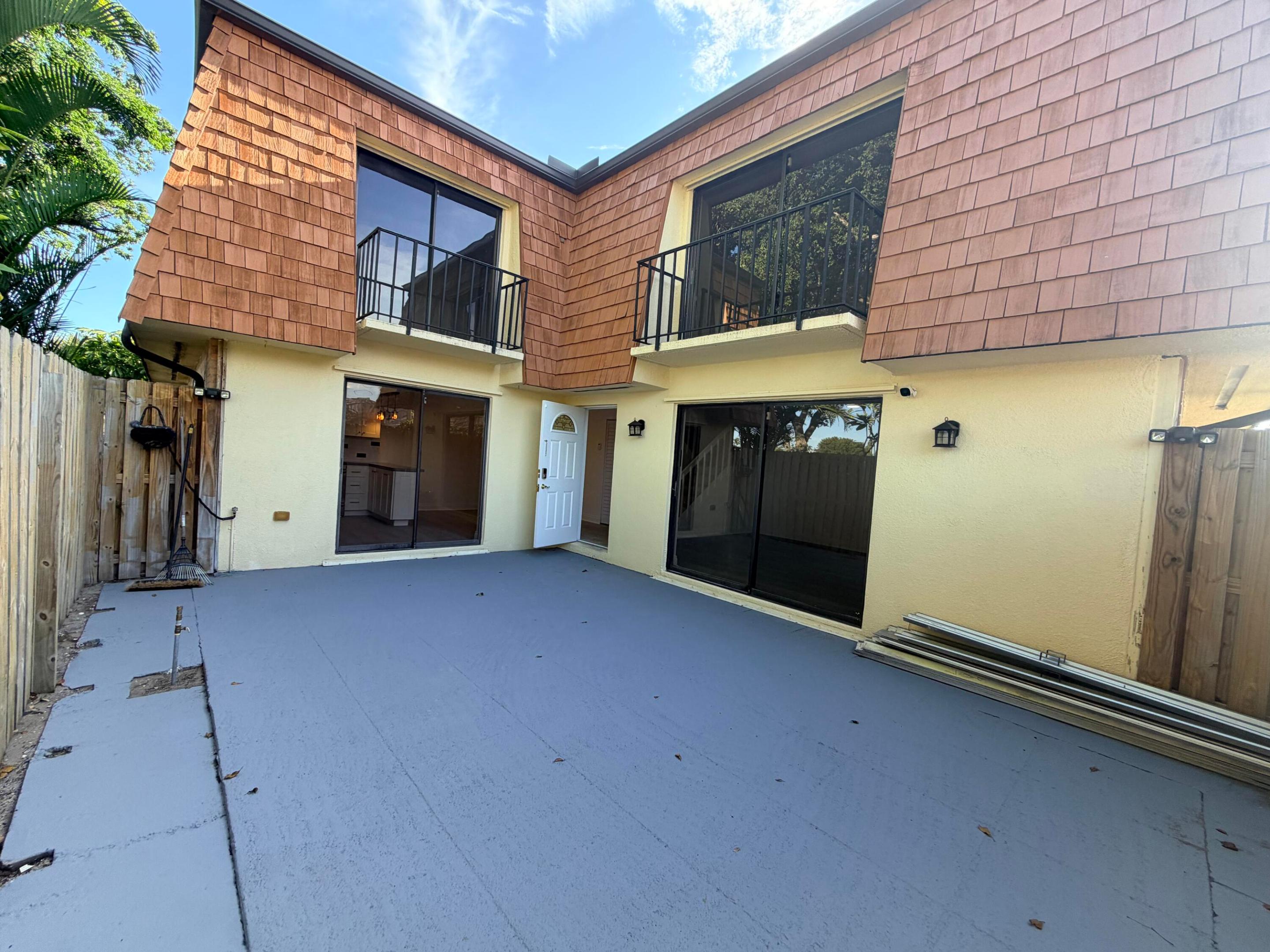 273 ARABIAN, Palm Springs FL 33461