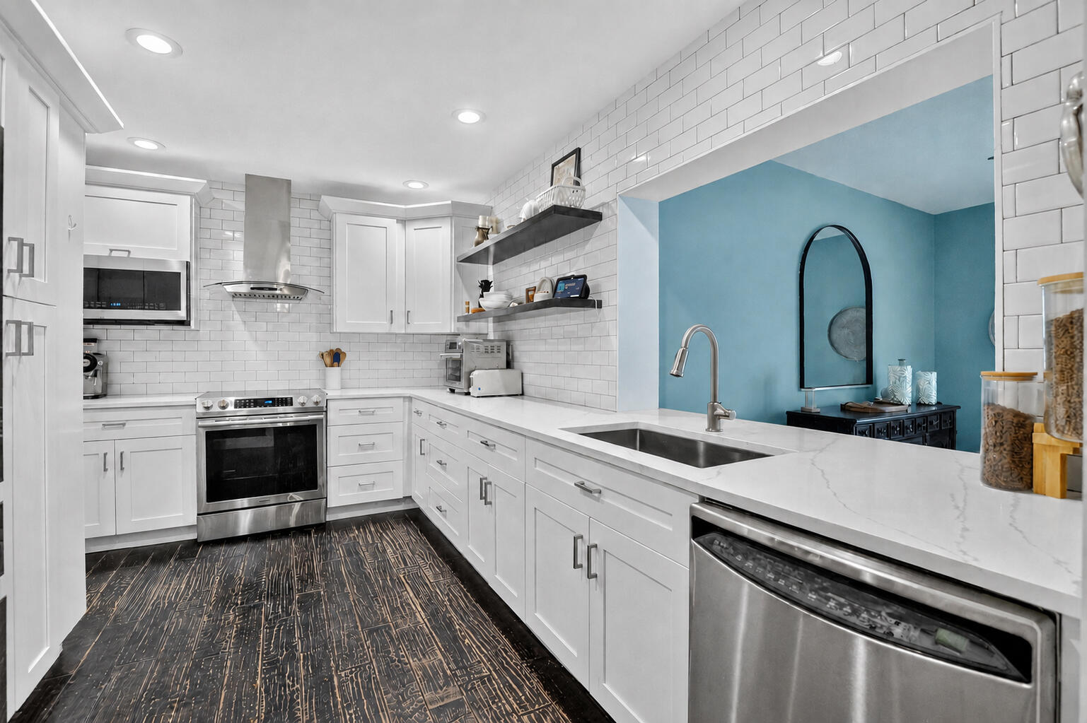 438 SW 9TH, Boca Raton FL 33486