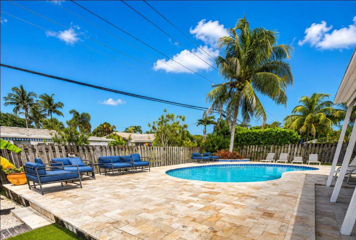 438 SW 9TH, Boca Raton FL 33486