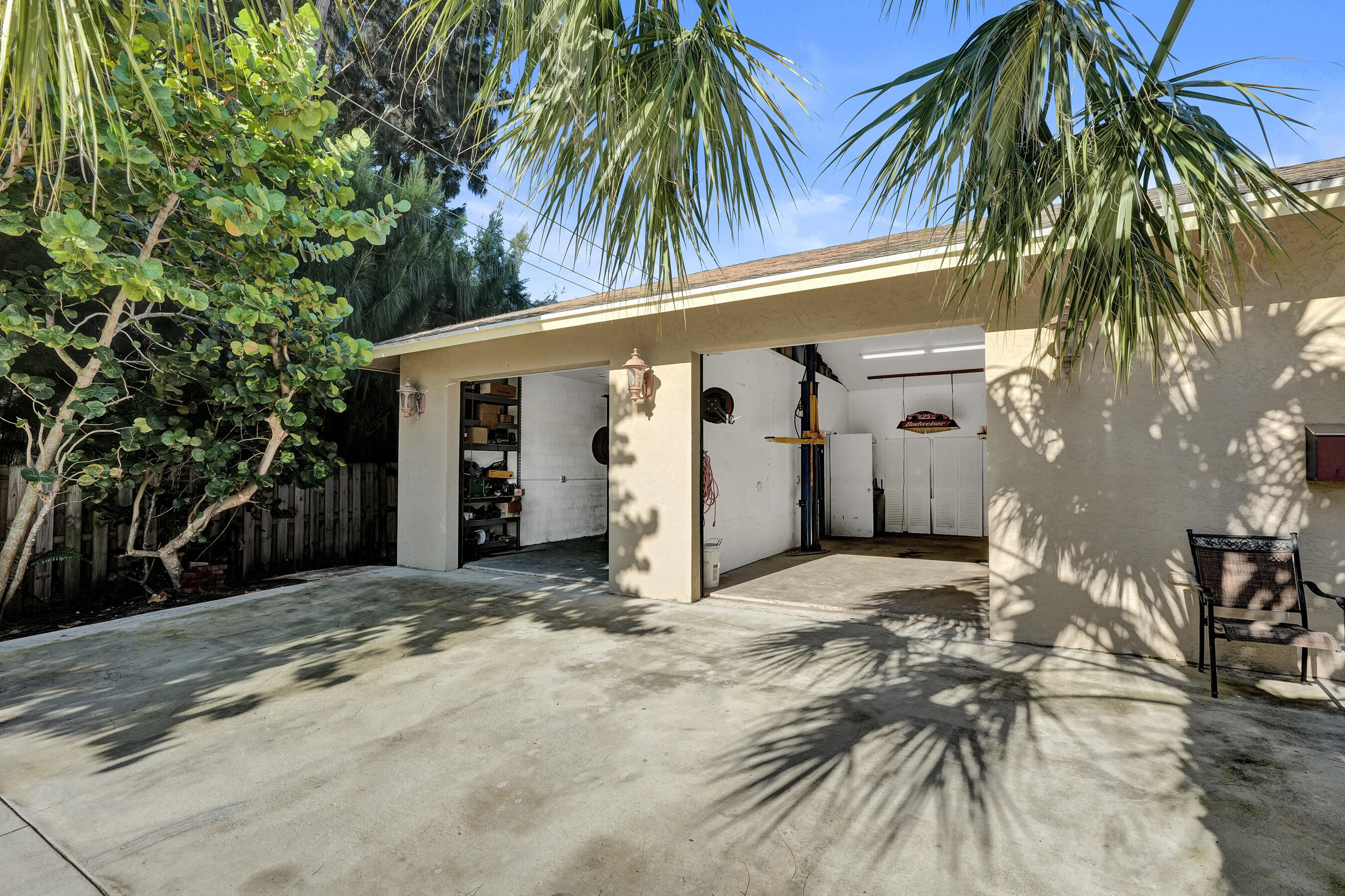 3127 Carol, Palm Springs FL 33461