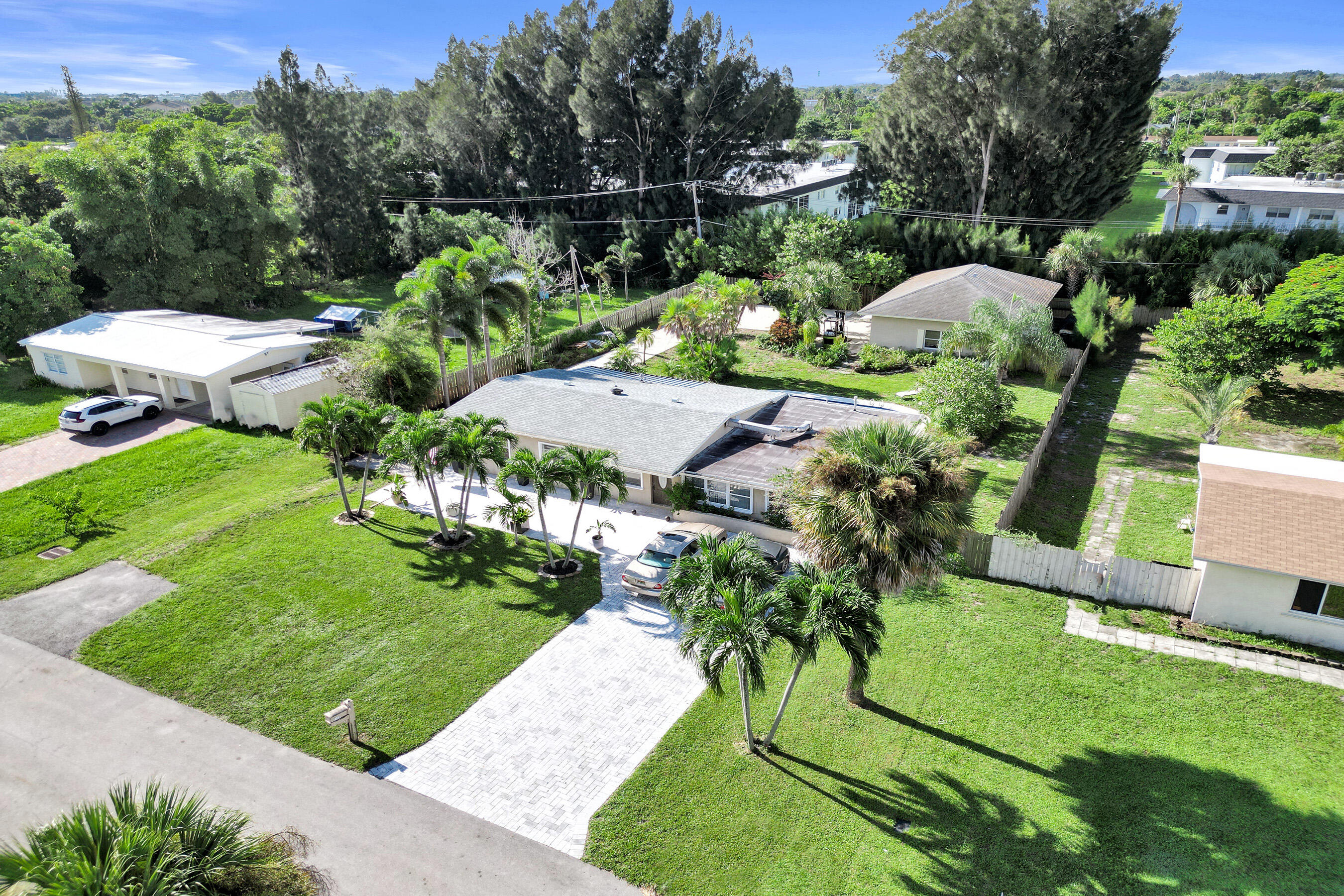 3127 Carol, Palm Springs FL 33461