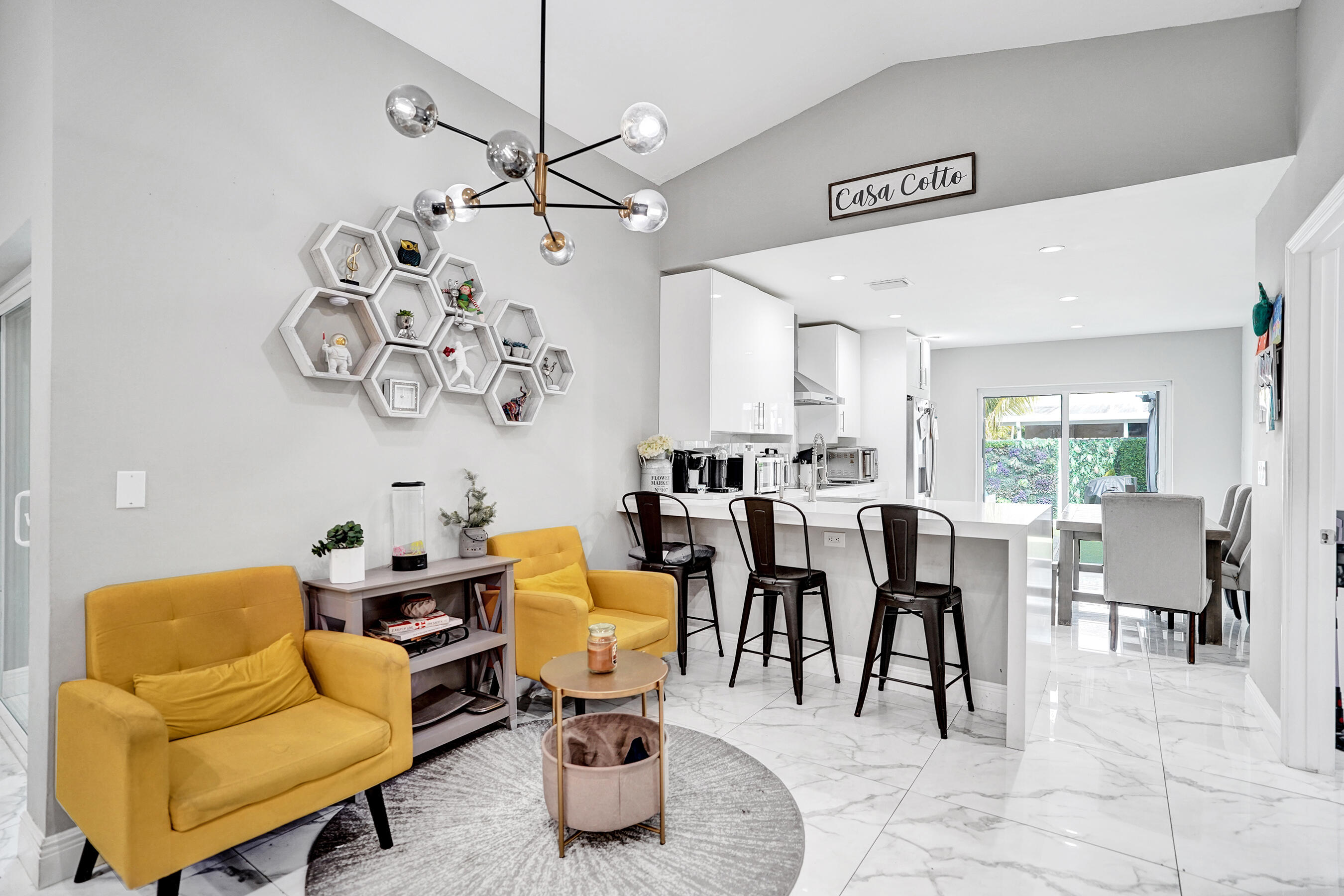372 W Riverbend #372, Sunrise FL 33326